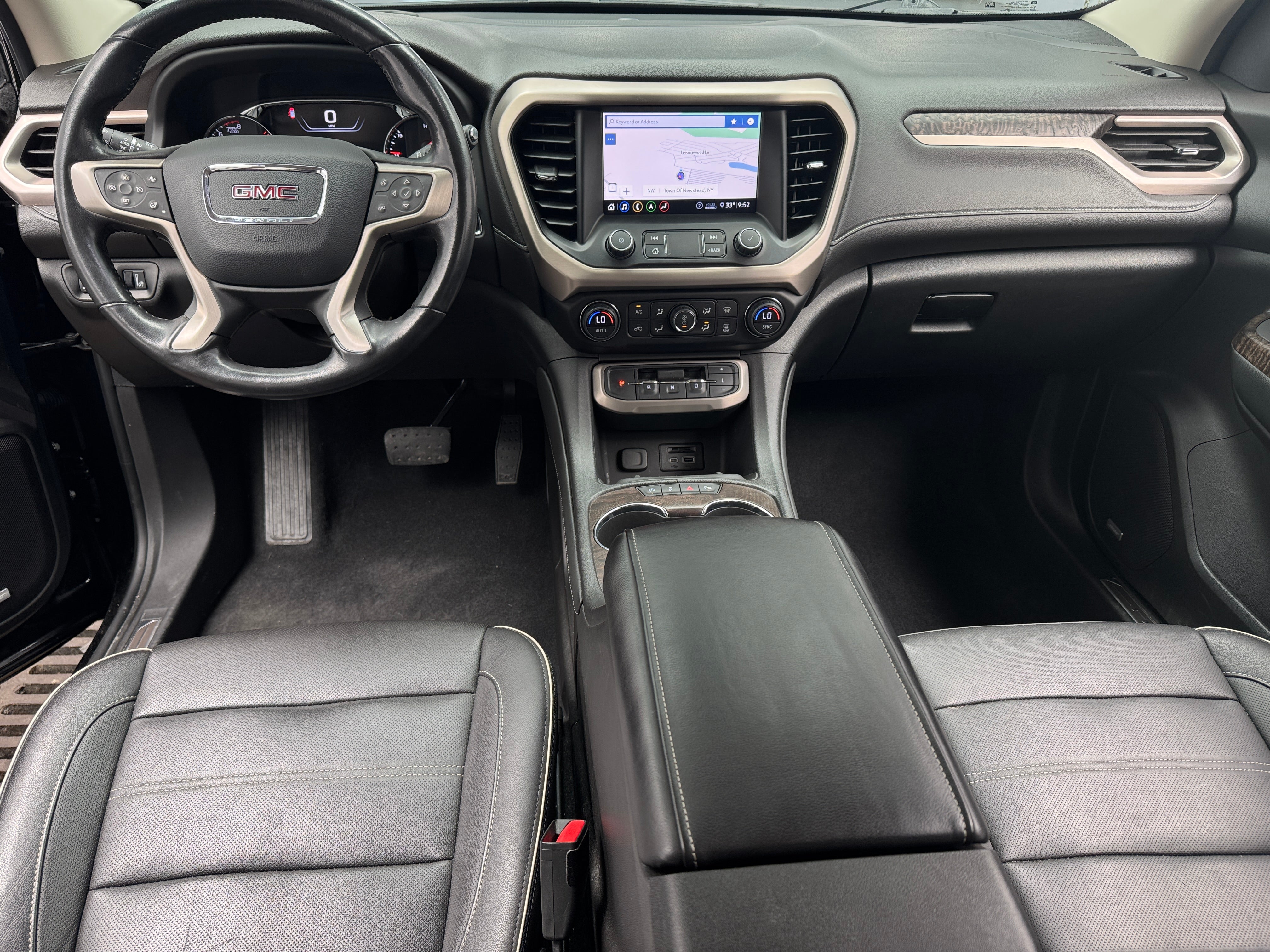 2020 GMC Acadia Denali 2