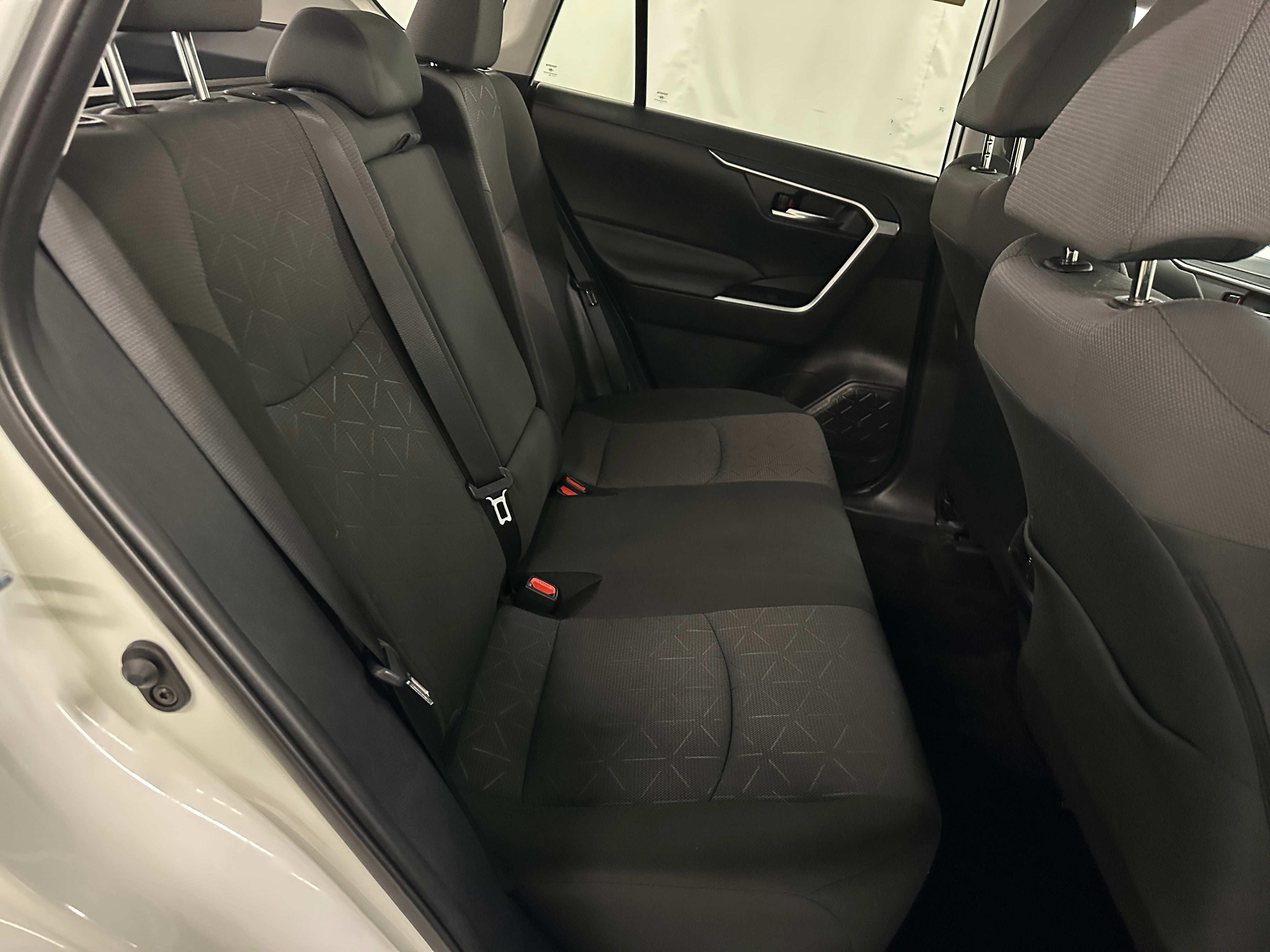 2024 Toyota RAV4 XLE 6