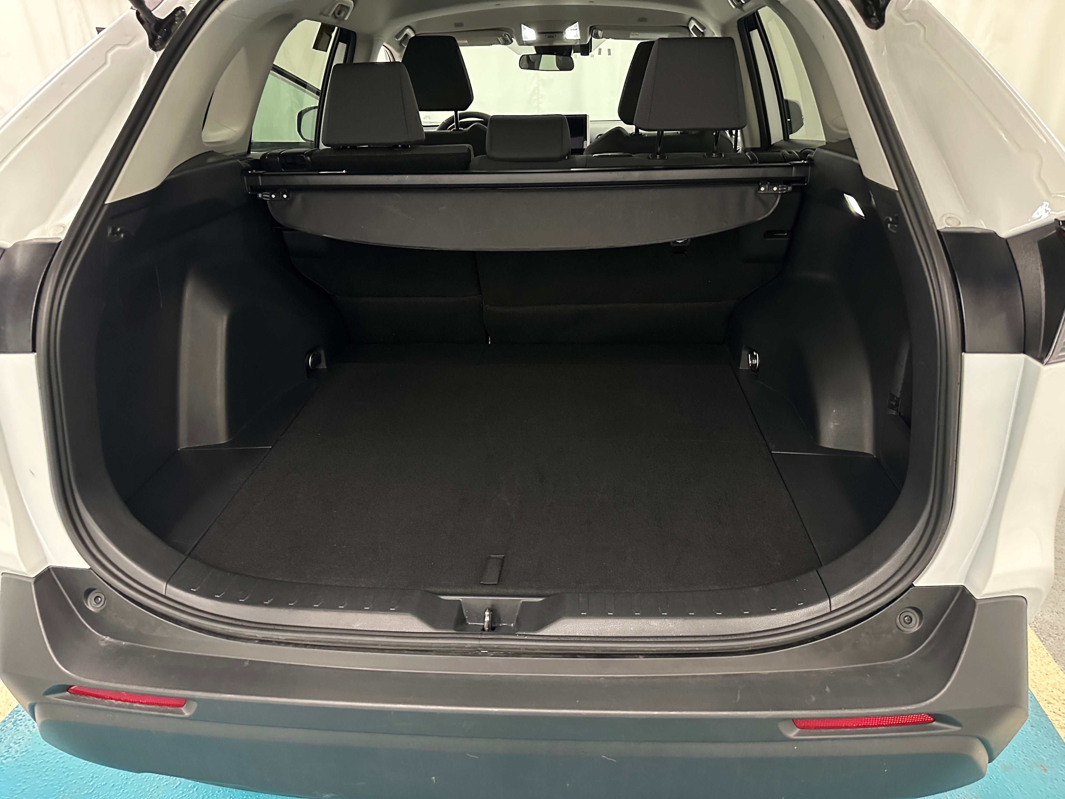 2024 Toyota RAV4 XLE 7