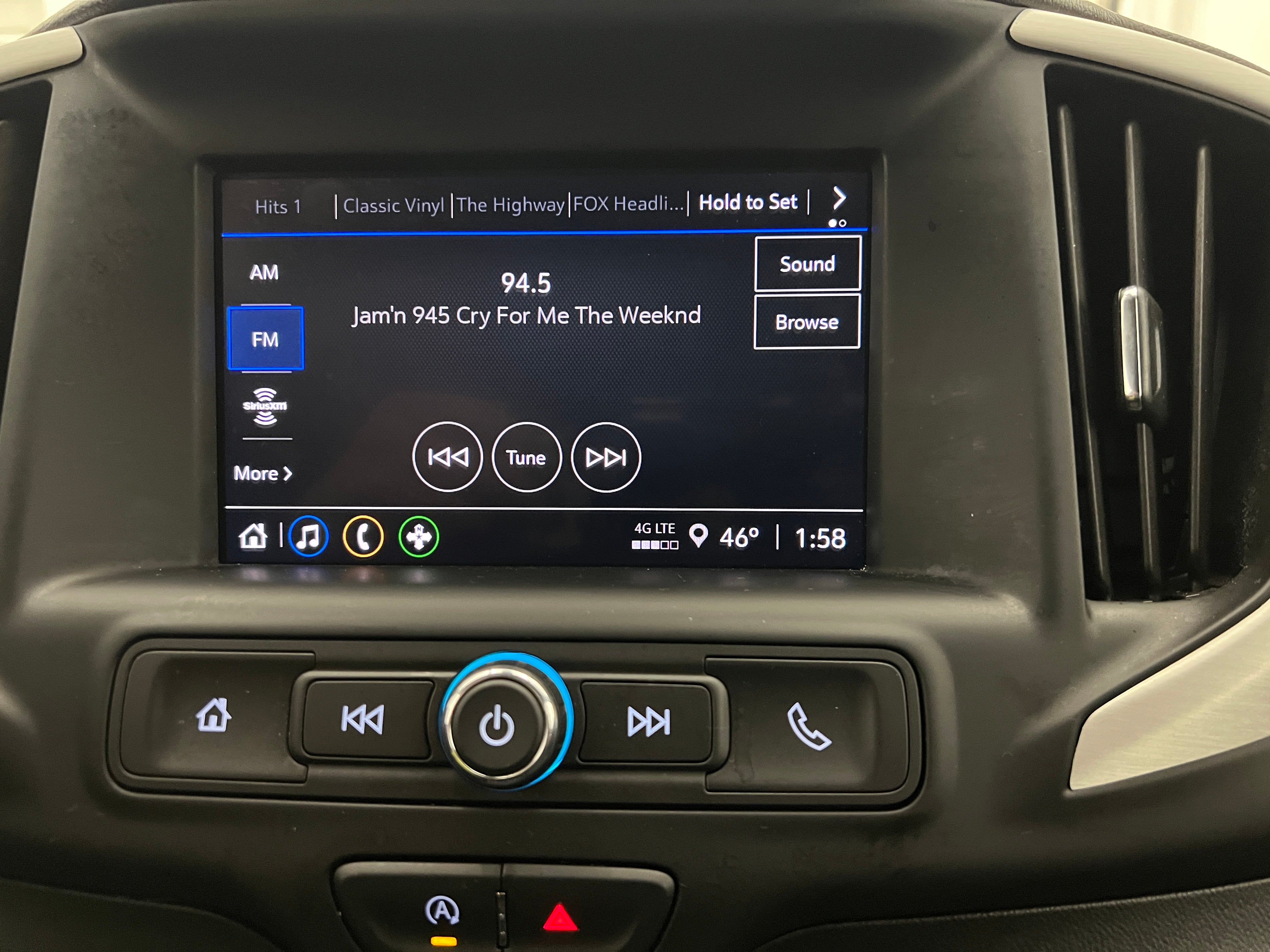 2022 GMC Terrain SLE 4