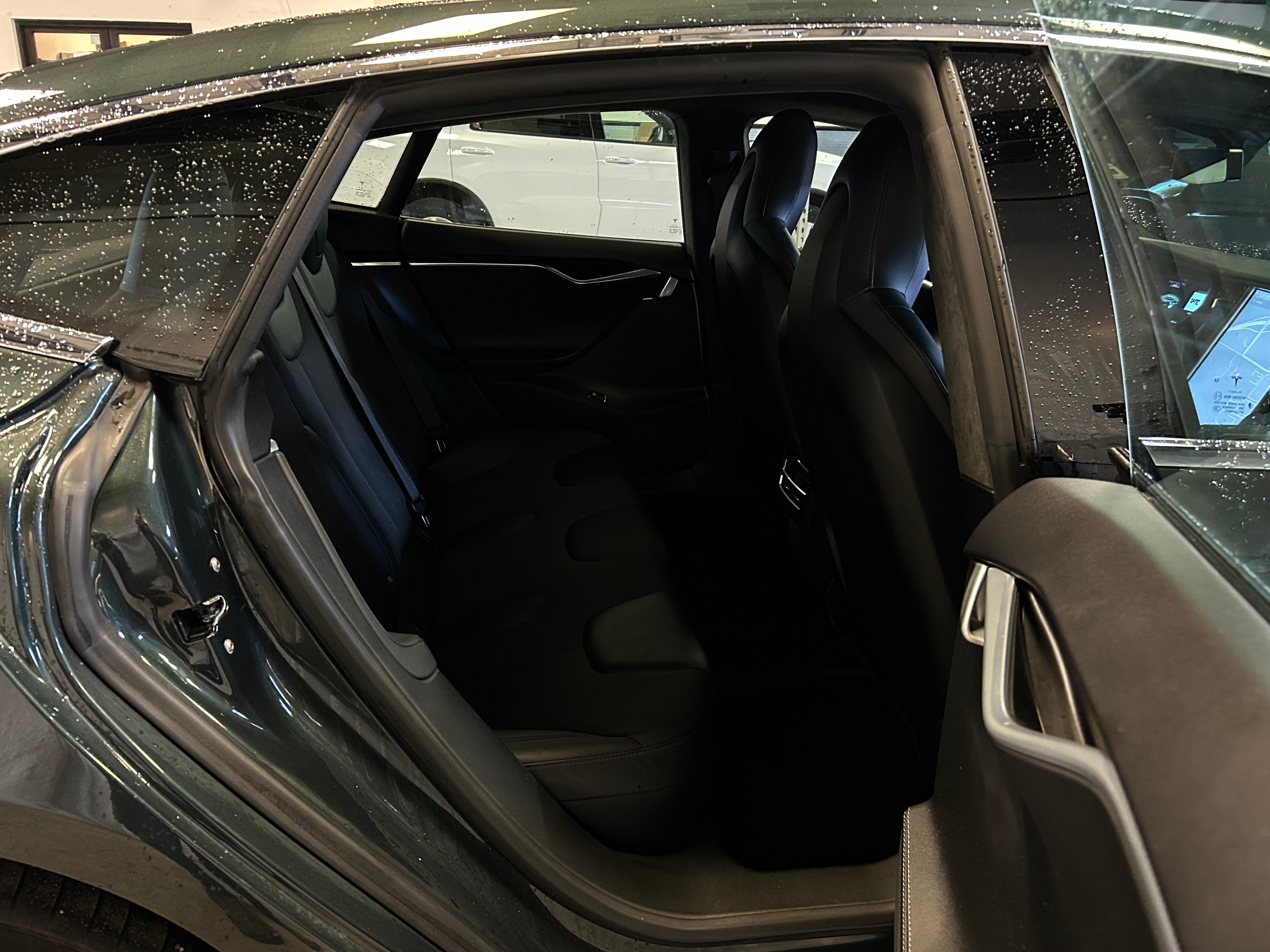 2014 Tesla Model S P85D 5