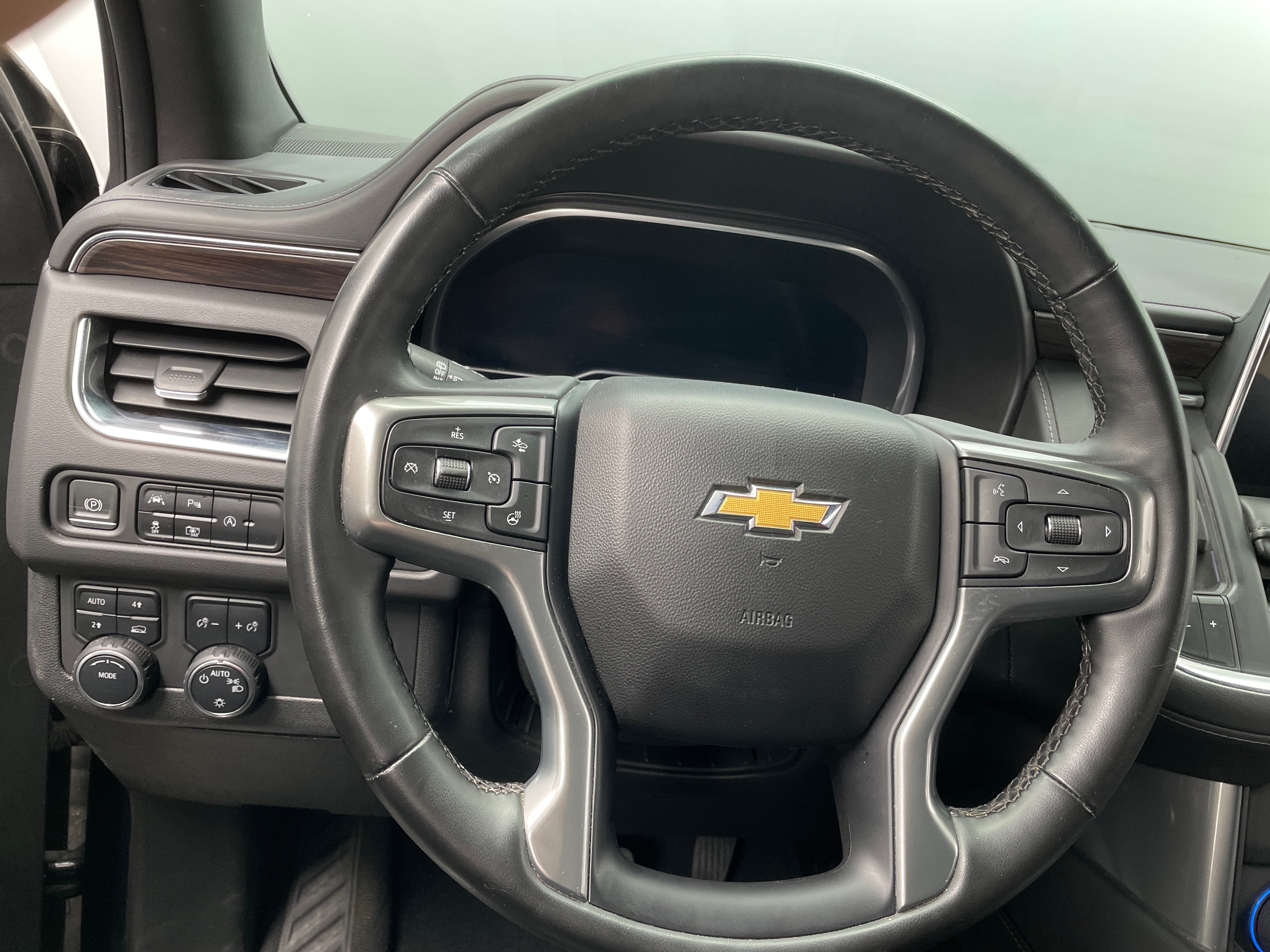 Thumbnail: 2023 Chevrolet Tahoe - 4