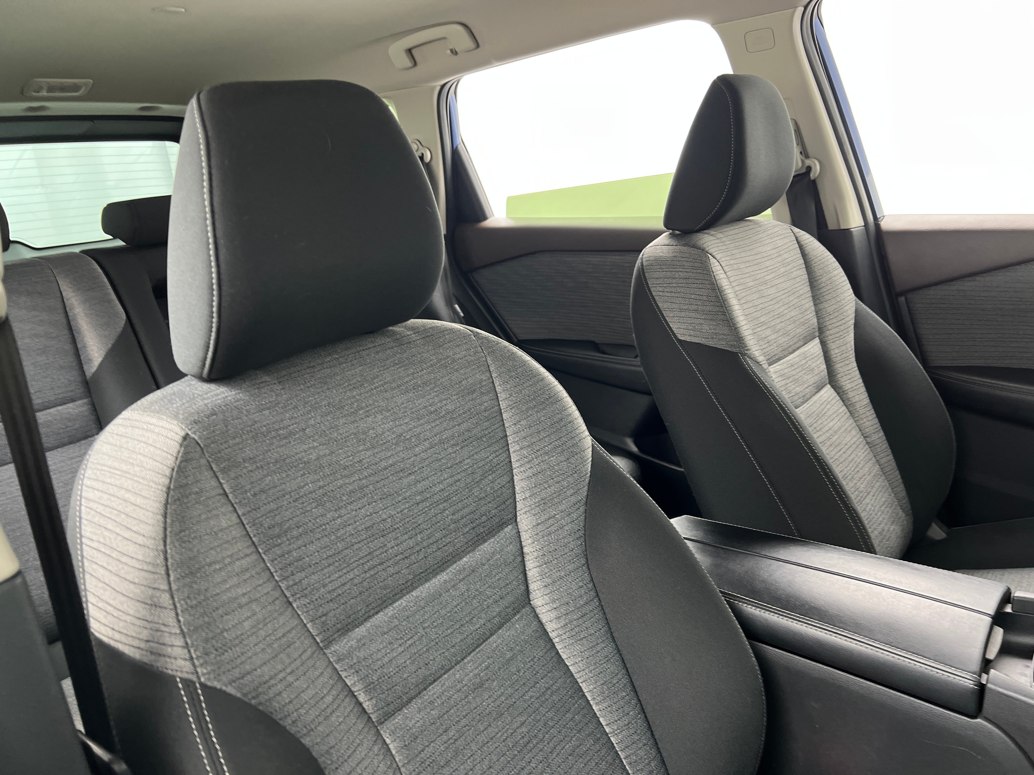 2023 Nissan Rogue SV 2