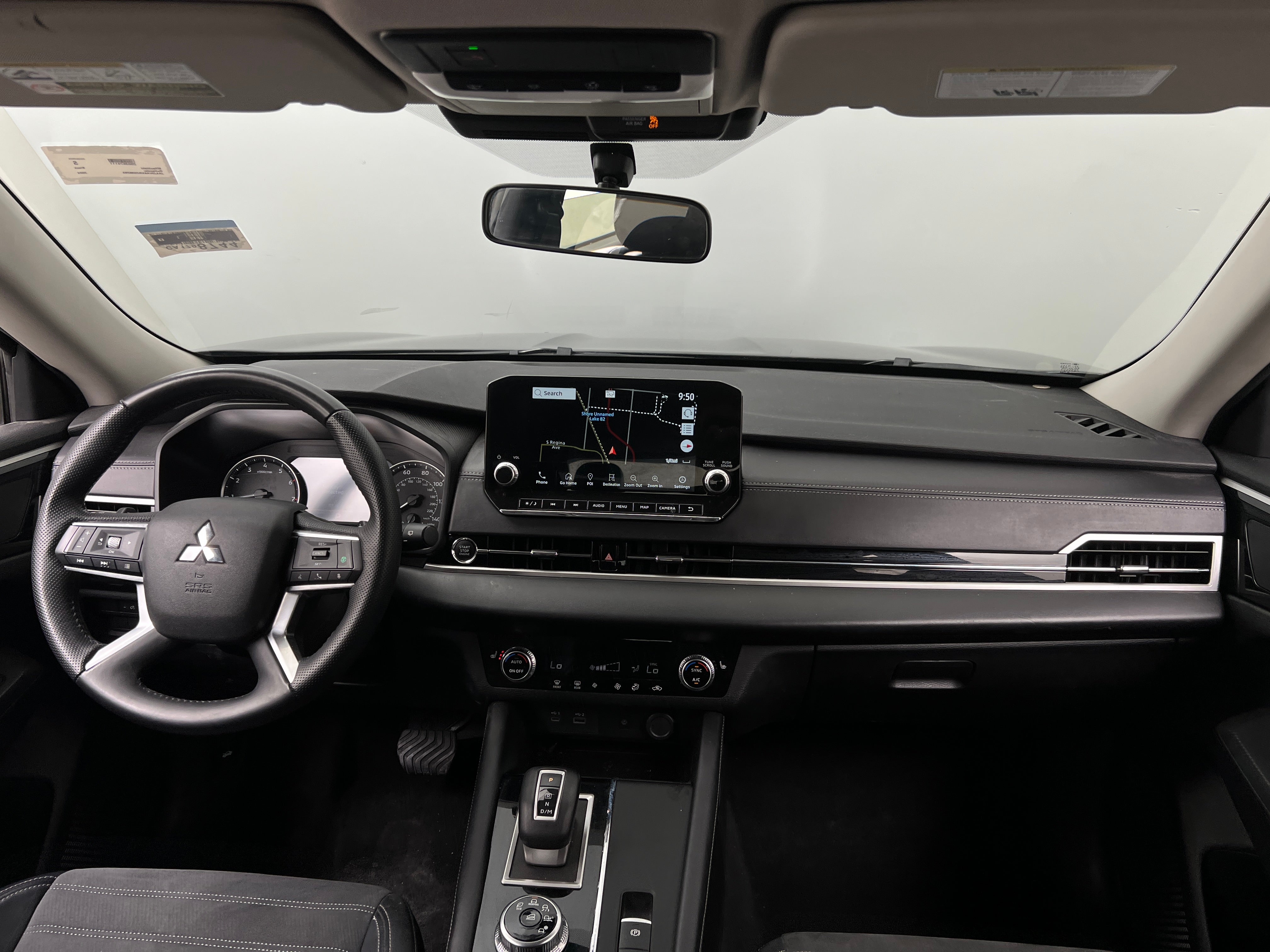 2024 Mitsubishi Outlander SE 2