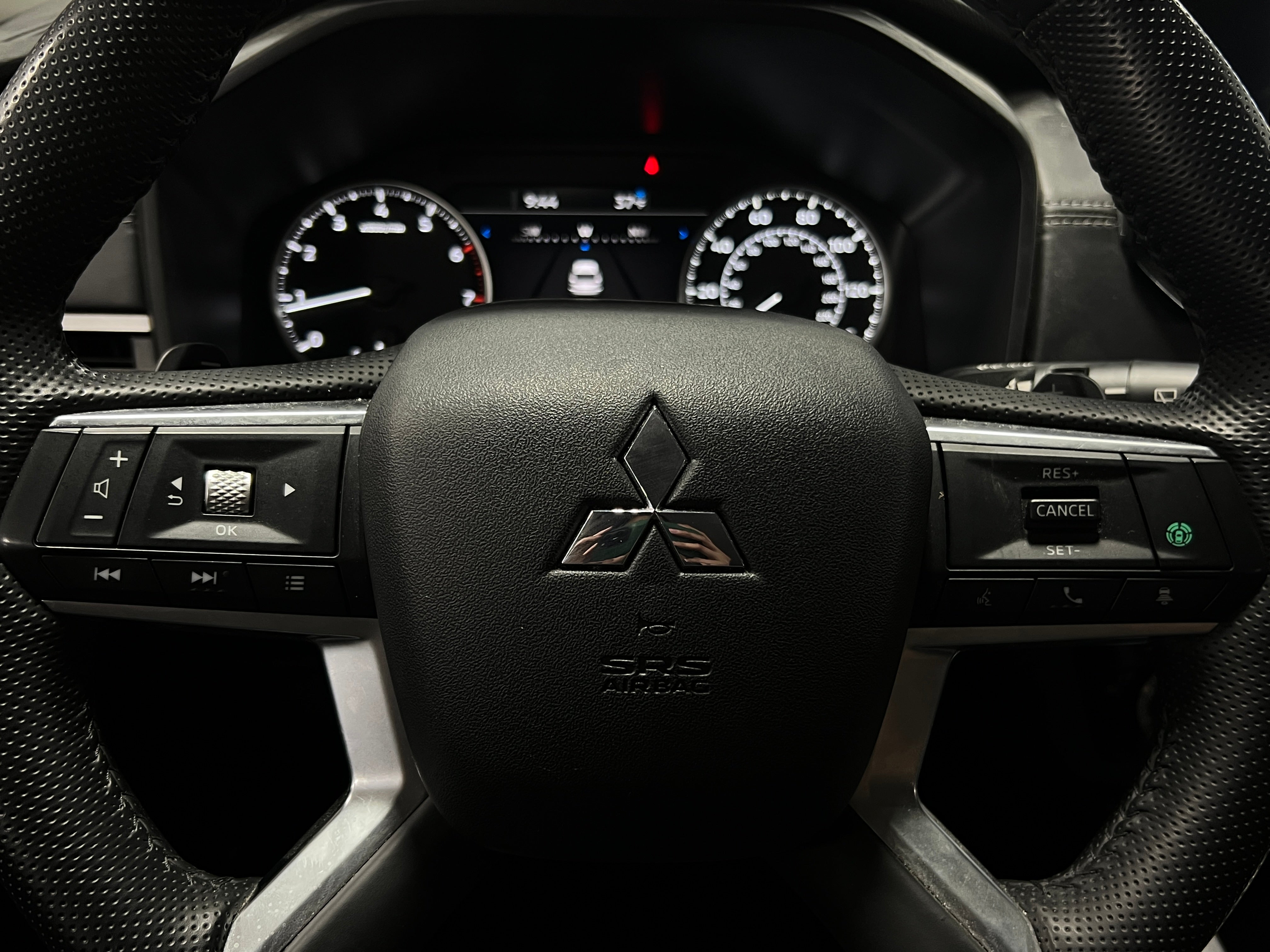 2024 Mitsubishi Outlander SE 4