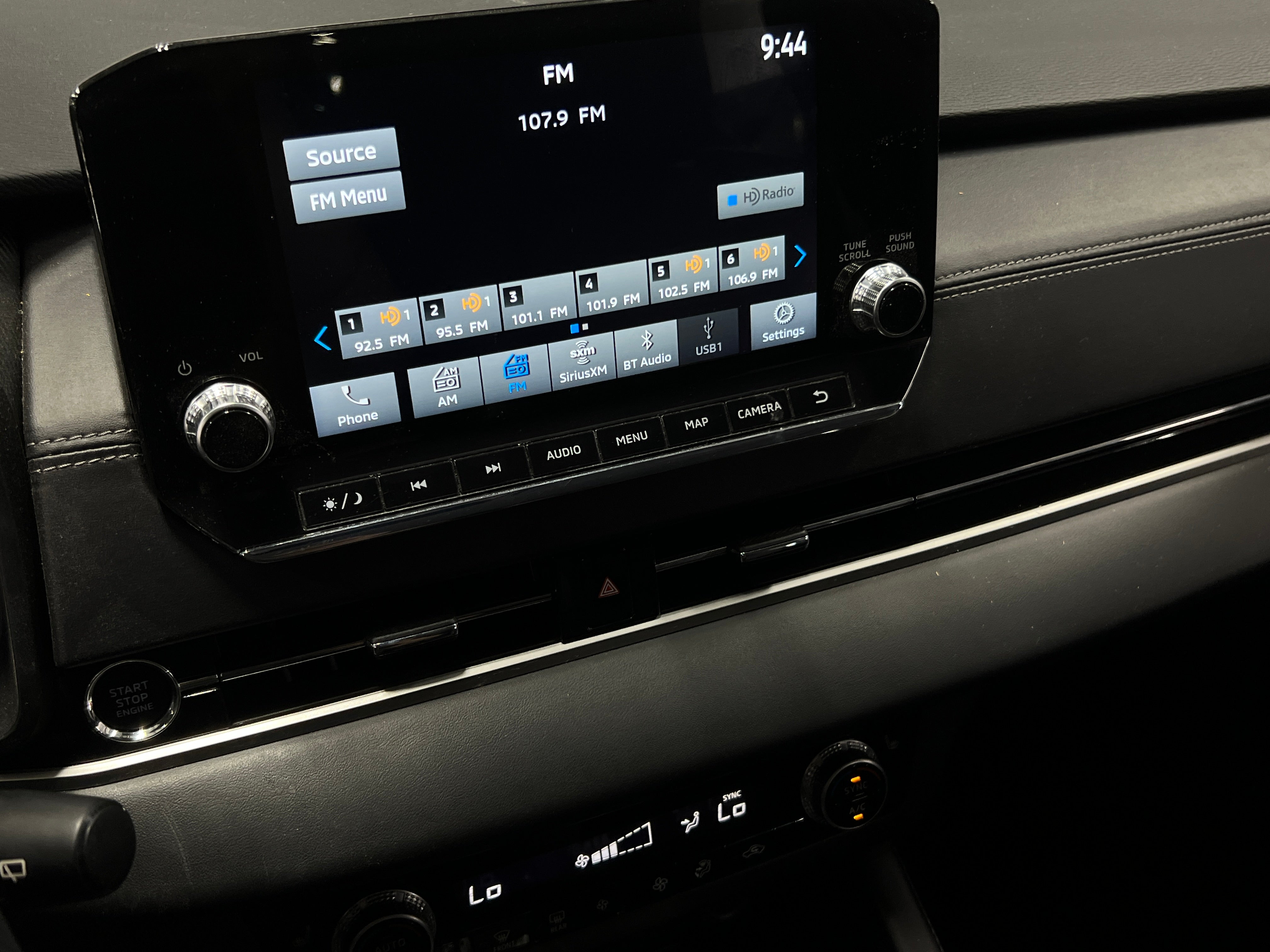 2024 Mitsubishi Outlander SE 3