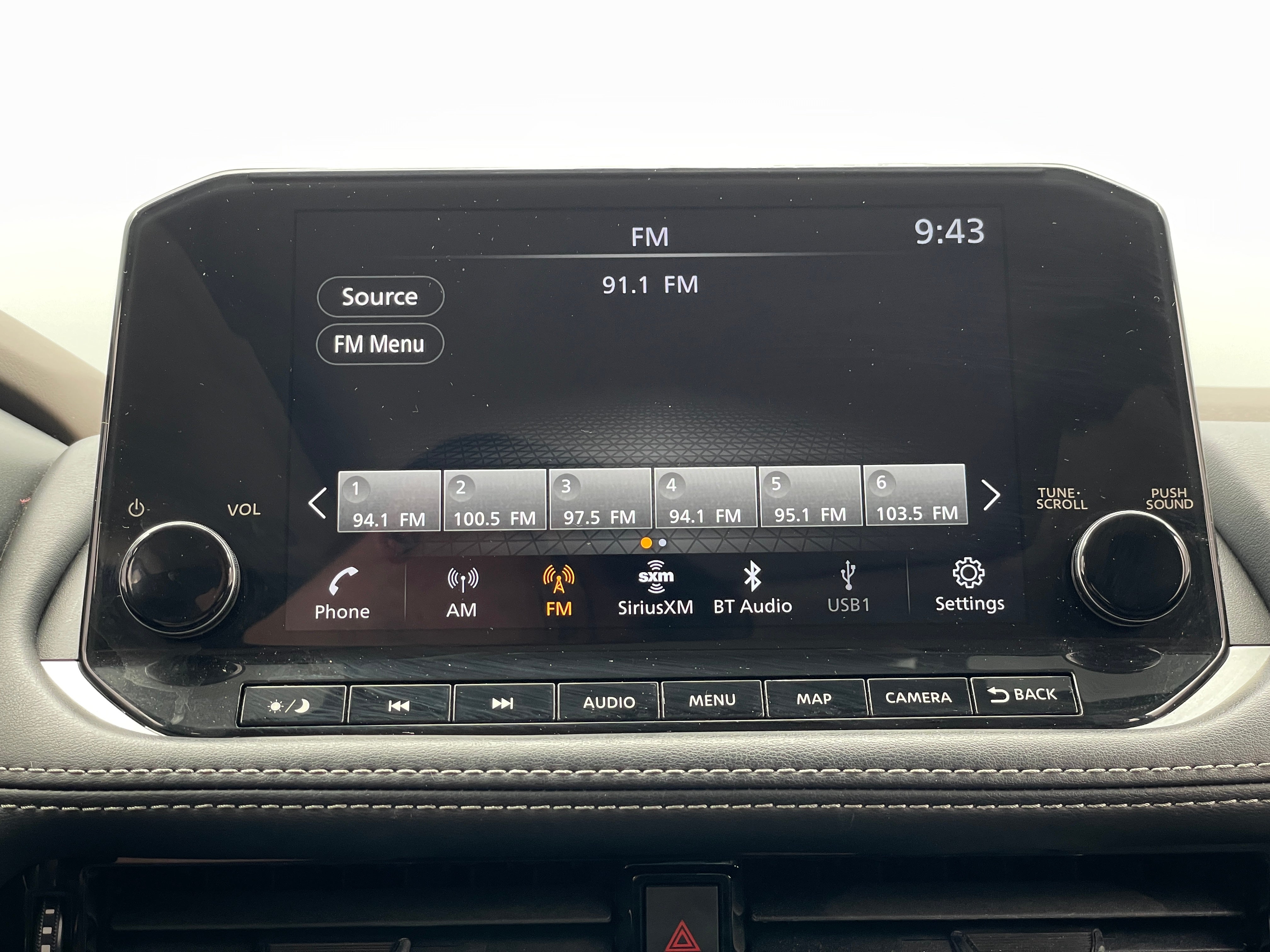 2023 Nissan Rogue SL 3