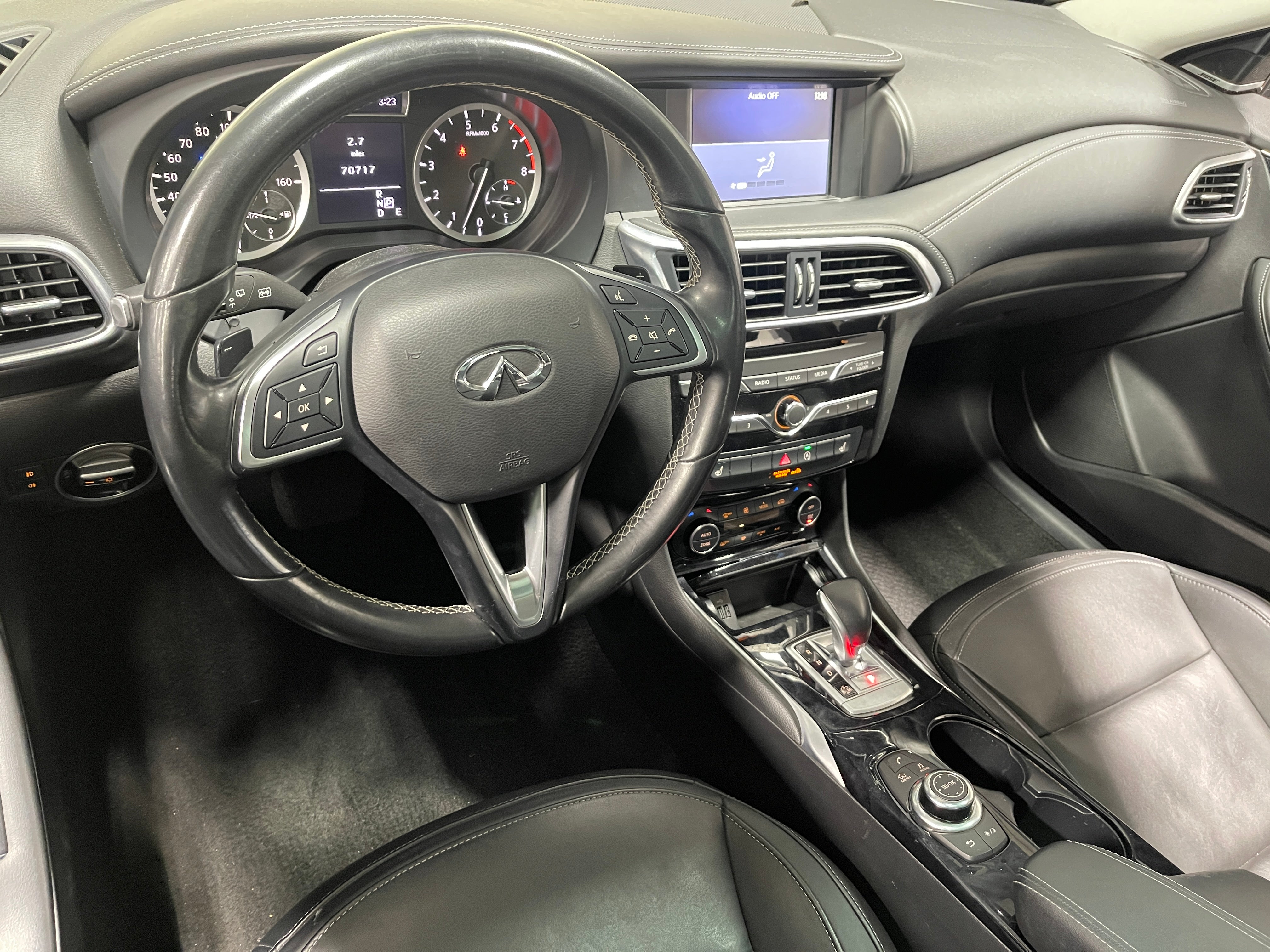 2018 INFINITI QX30 Premium 2