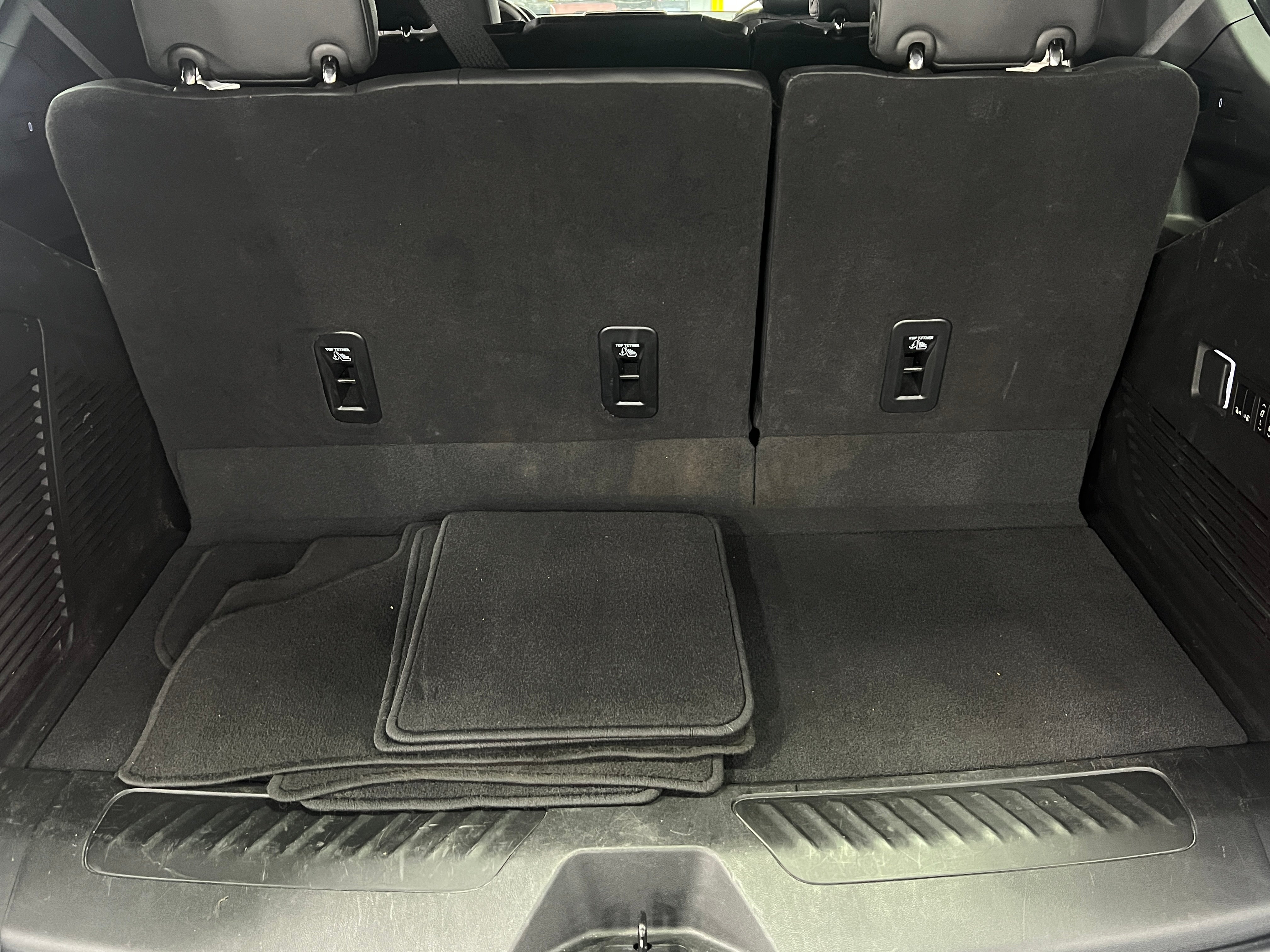 2023 Chevrolet Tahoe LT 6