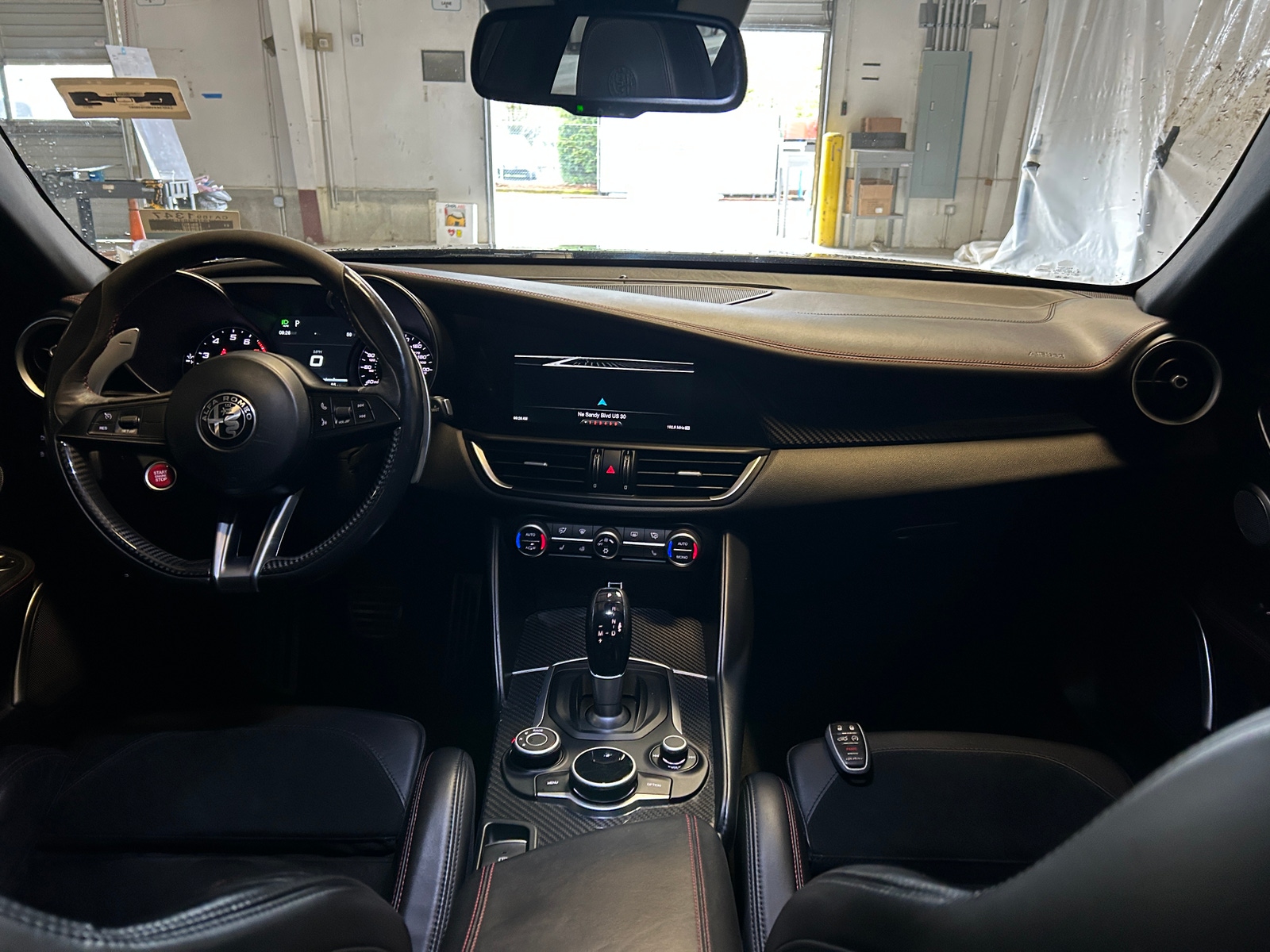 Thumbnail: 2017 Alfa Romeo Giulia - 2