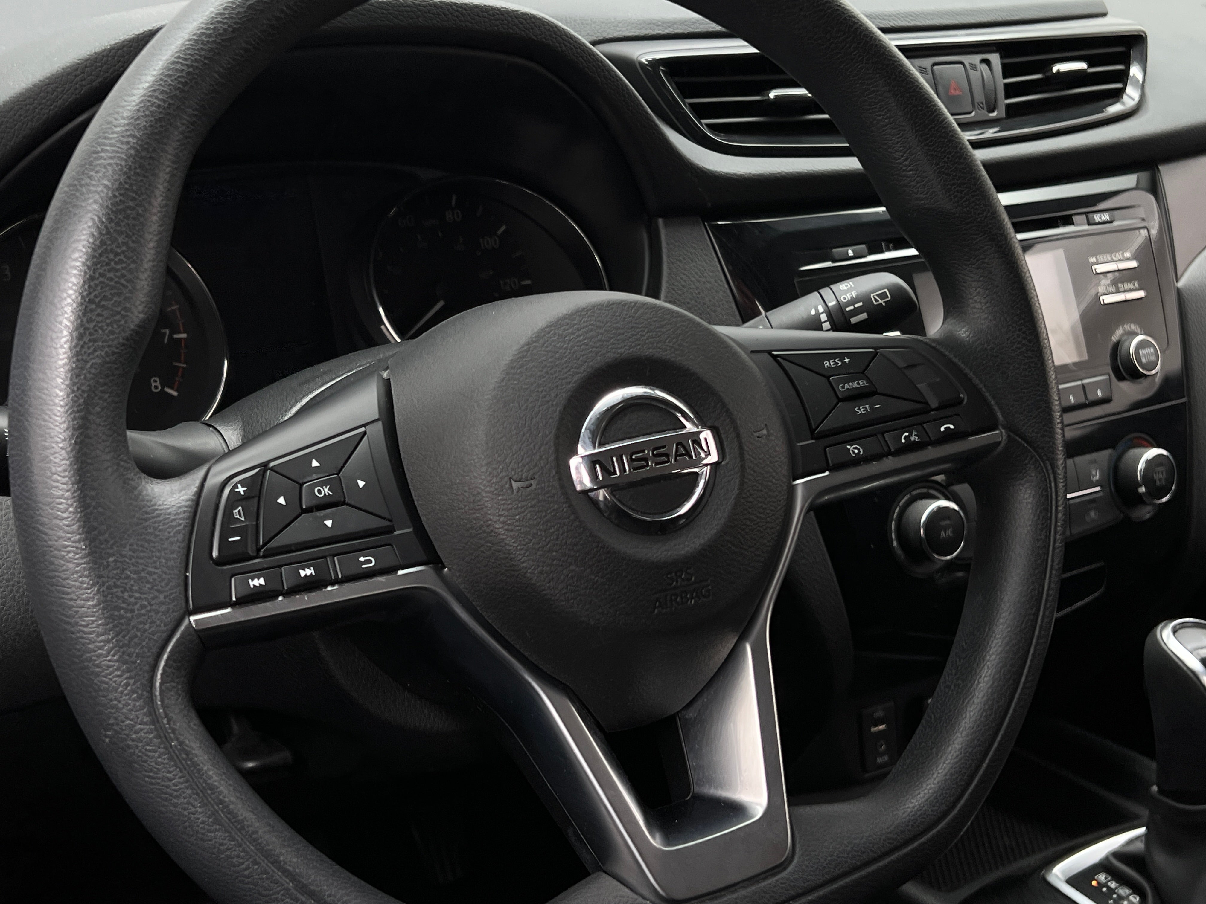 2018 Nissan Rogue Sport S 5