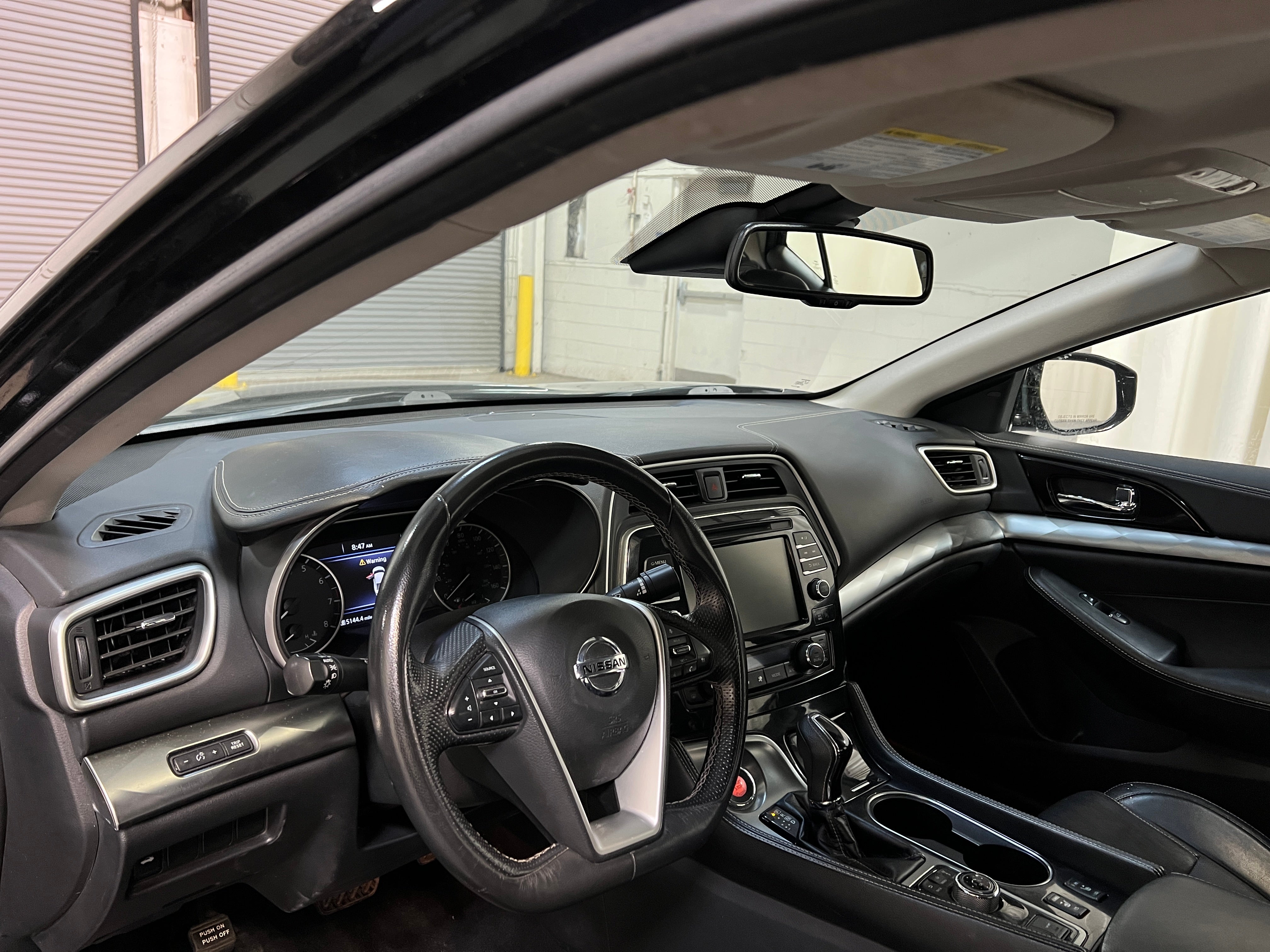 2022 Nissan Maxima SV 2