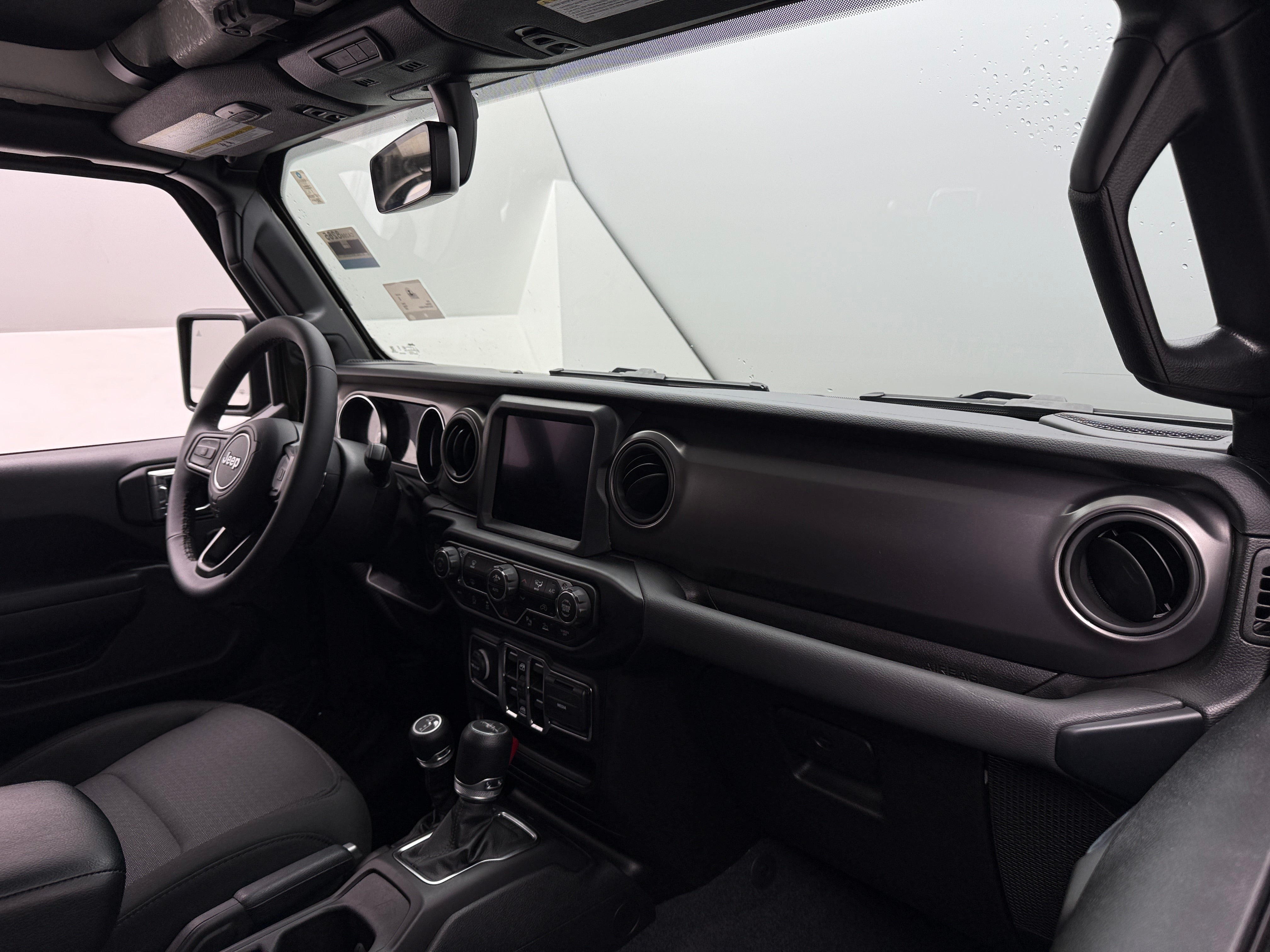 2023 Jeep Gladiator Sport S 3