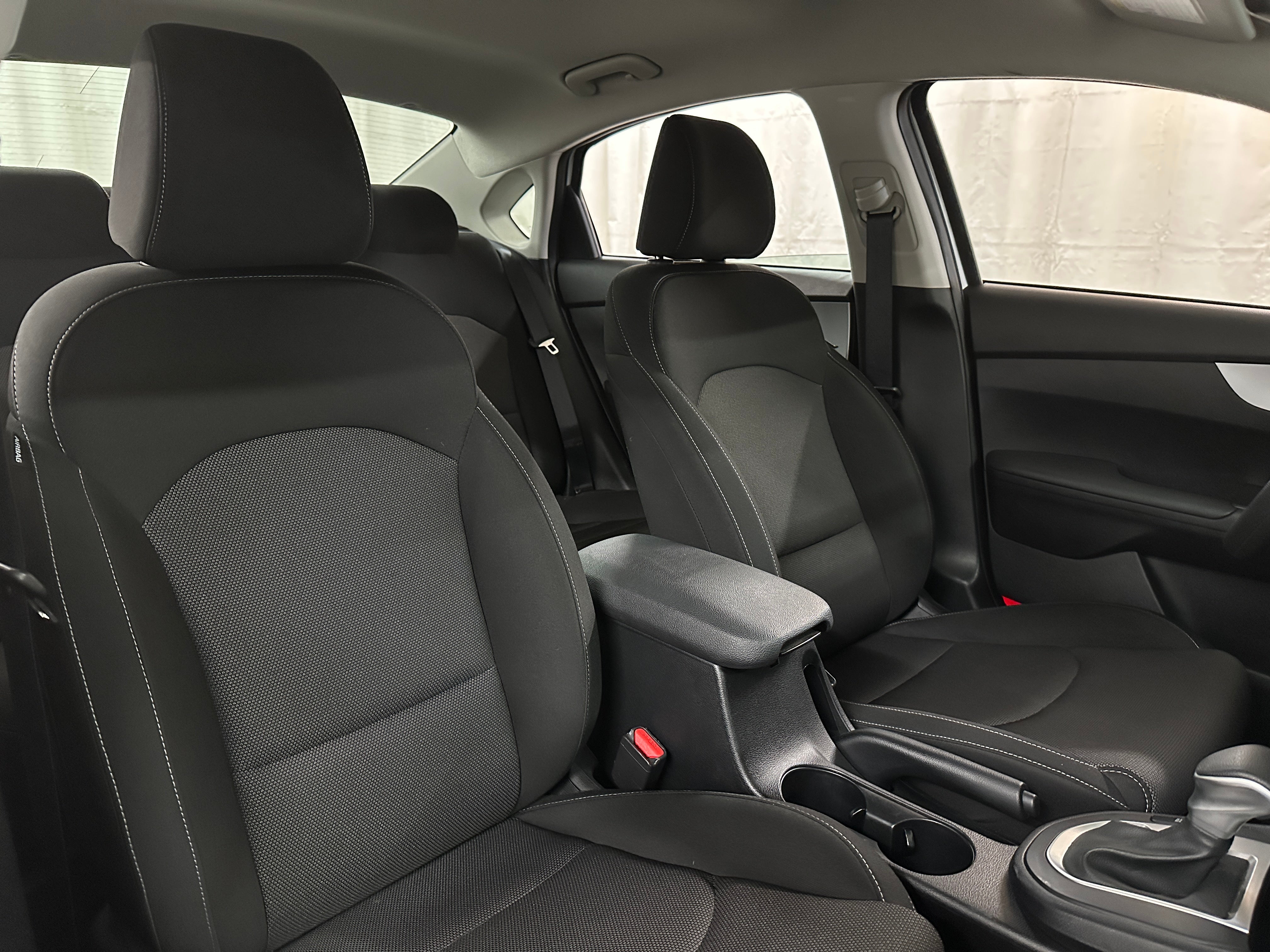 2024 Kia Forte LXS 2