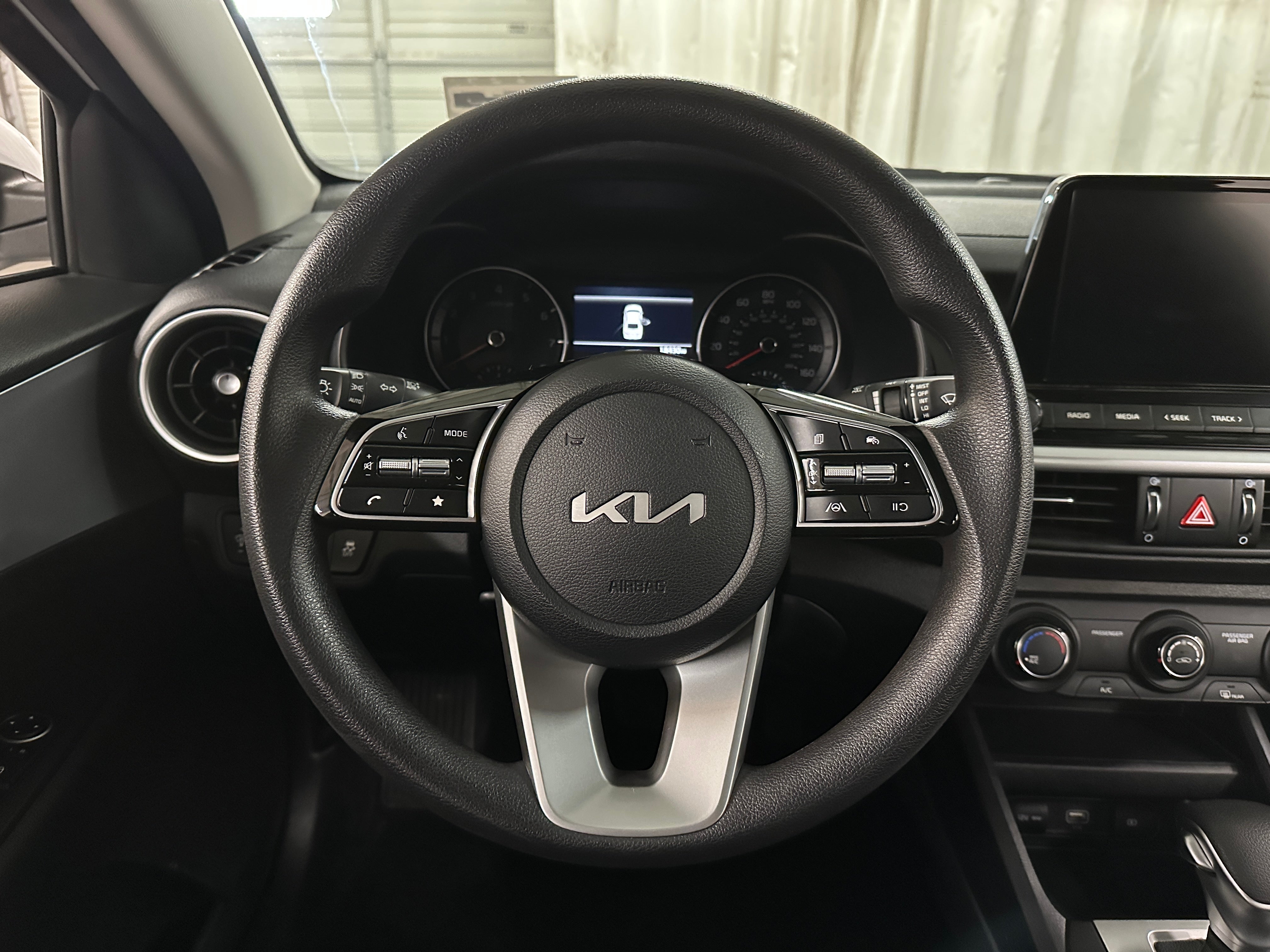 2024 Kia Forte LXS 5