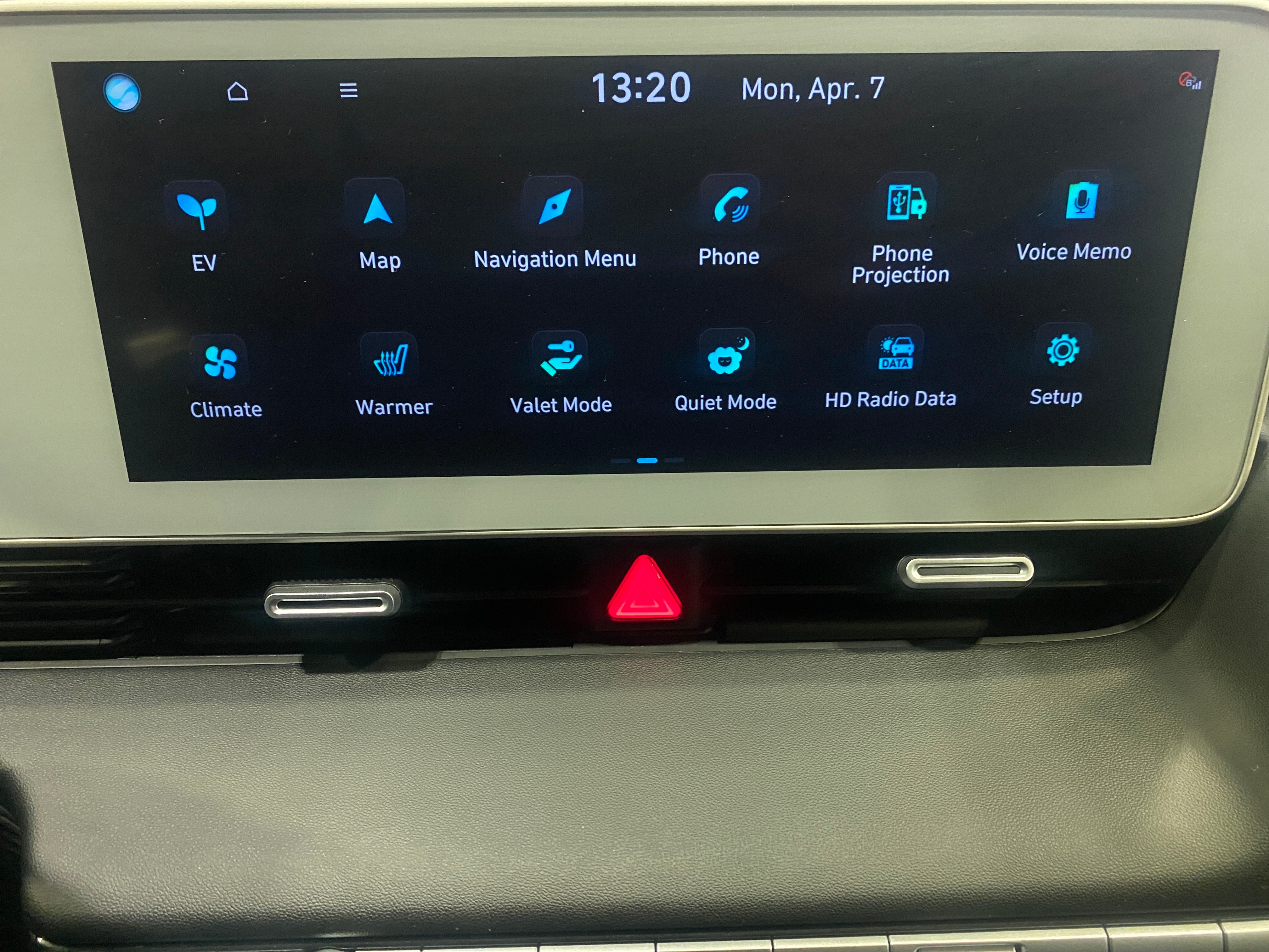2022 Hyundai Ioniq 5 SE 4