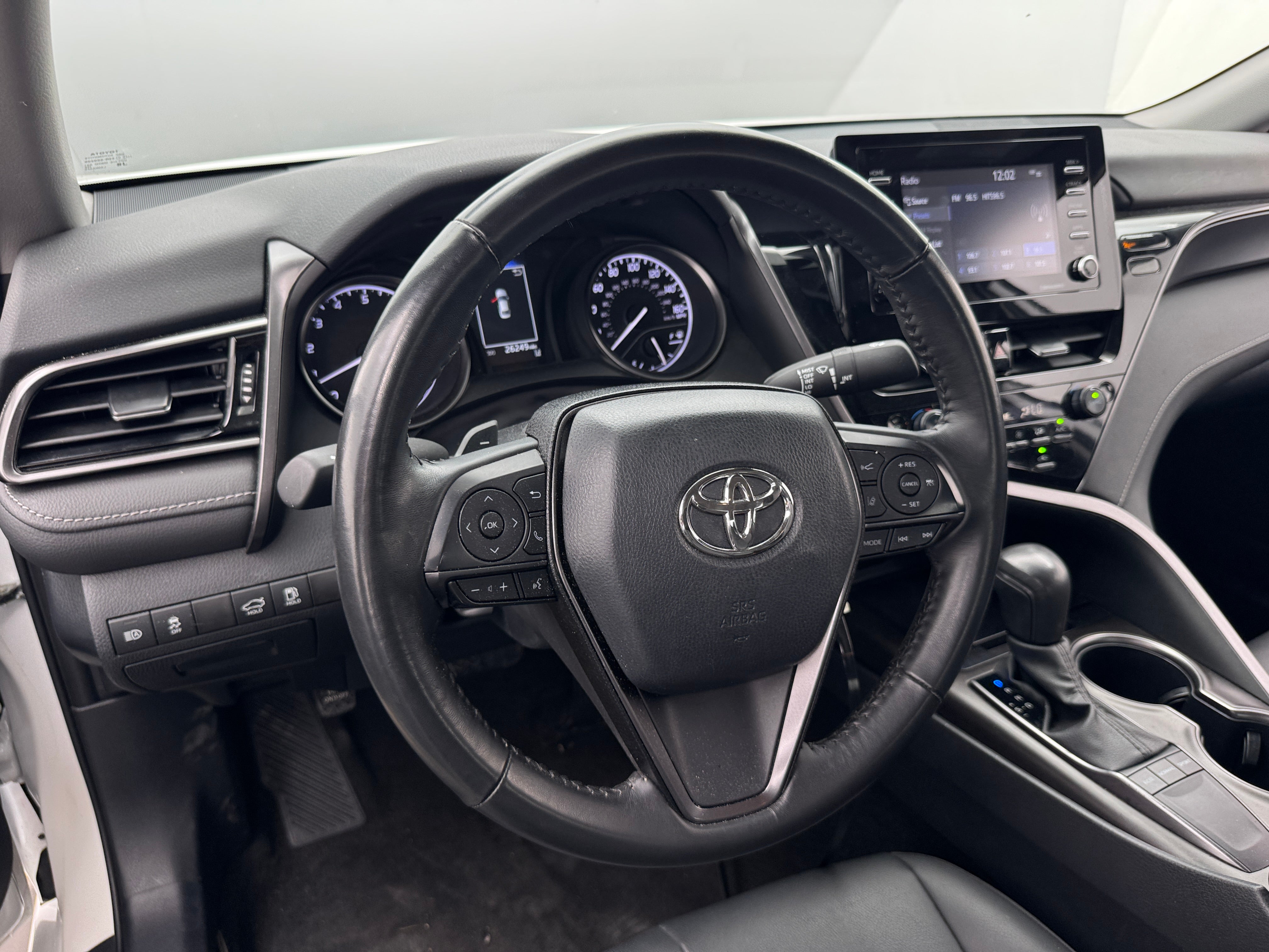 2024 Toyota Camry SE 4