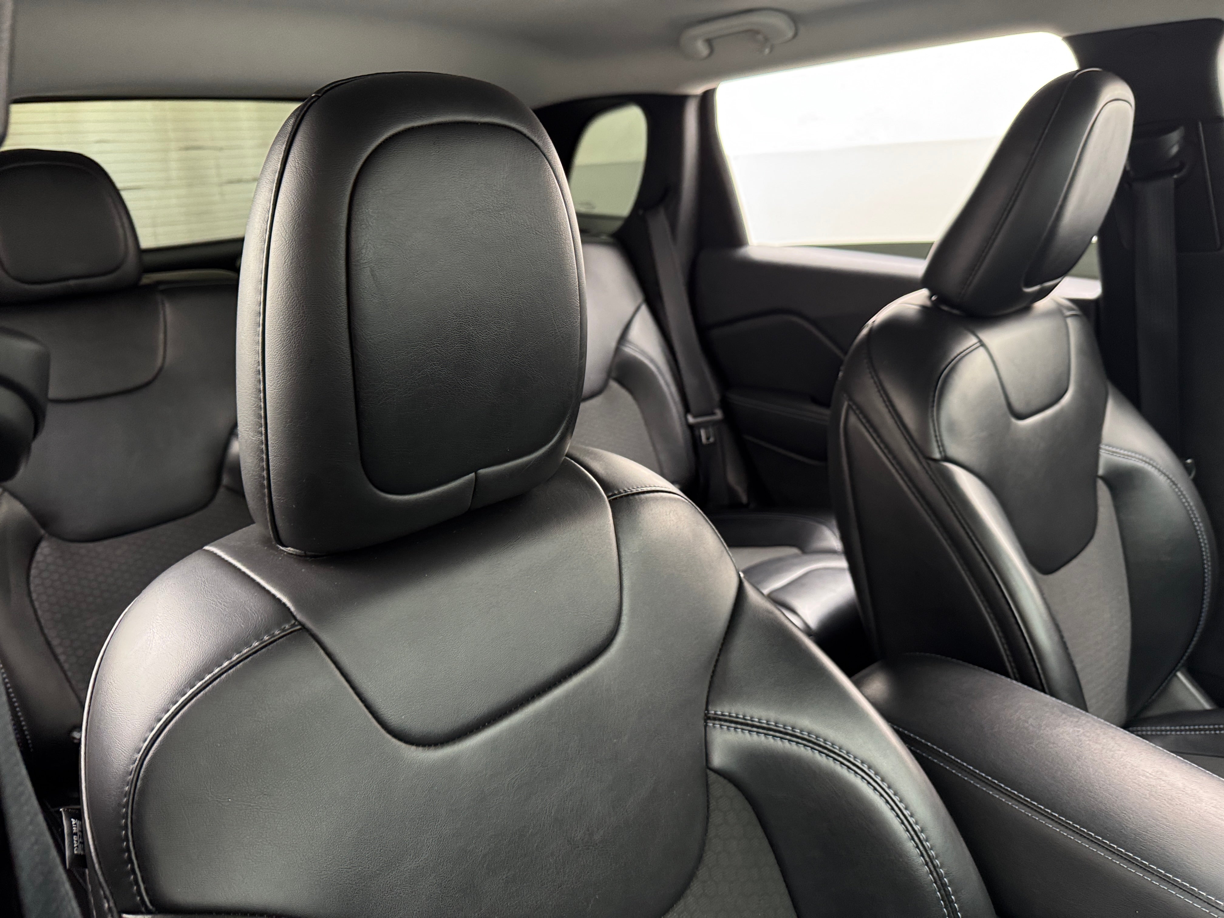 2019 Jeep Cherokee Latitude 2