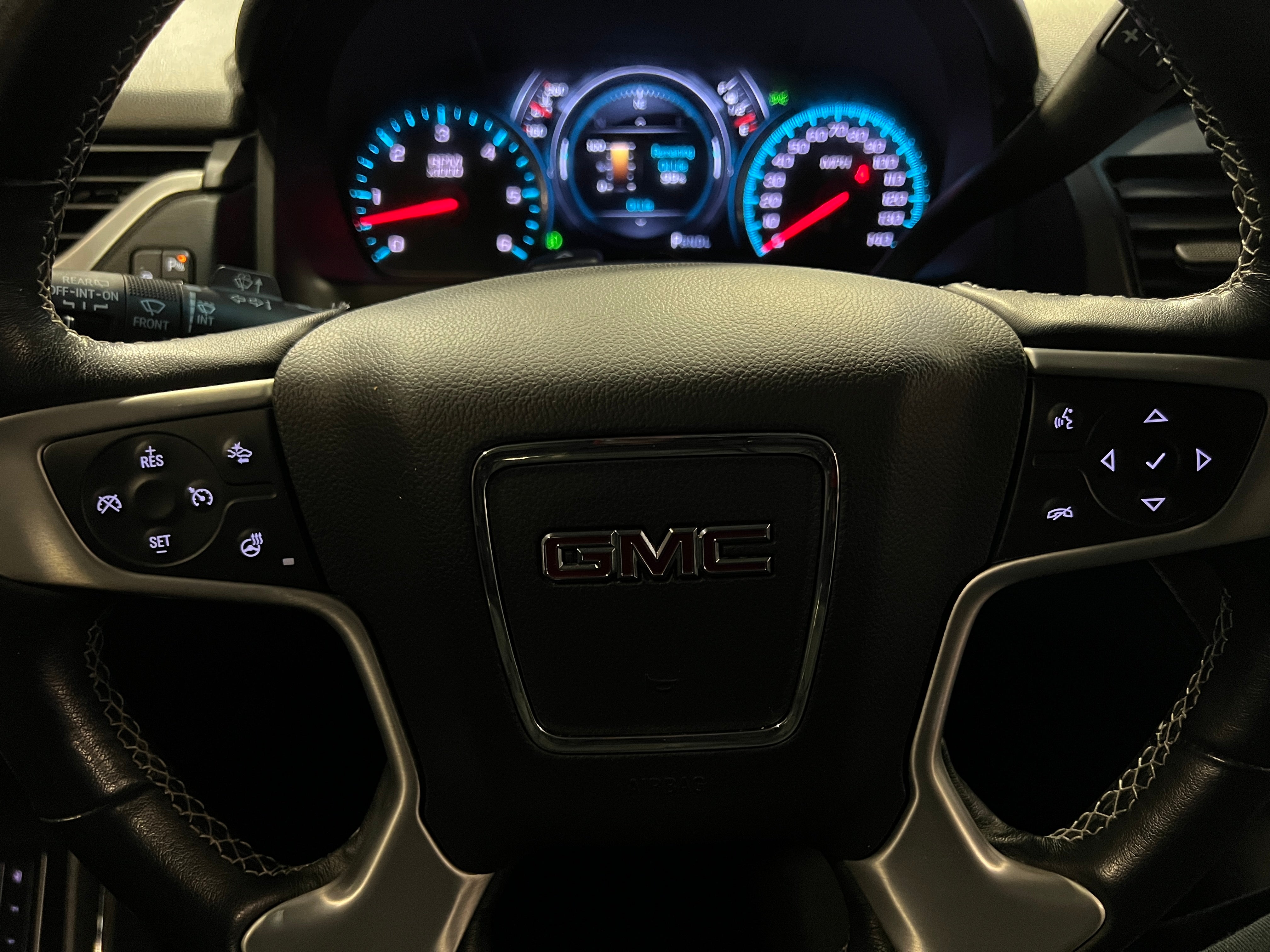 2019 GMC Yukon XL SLT 4