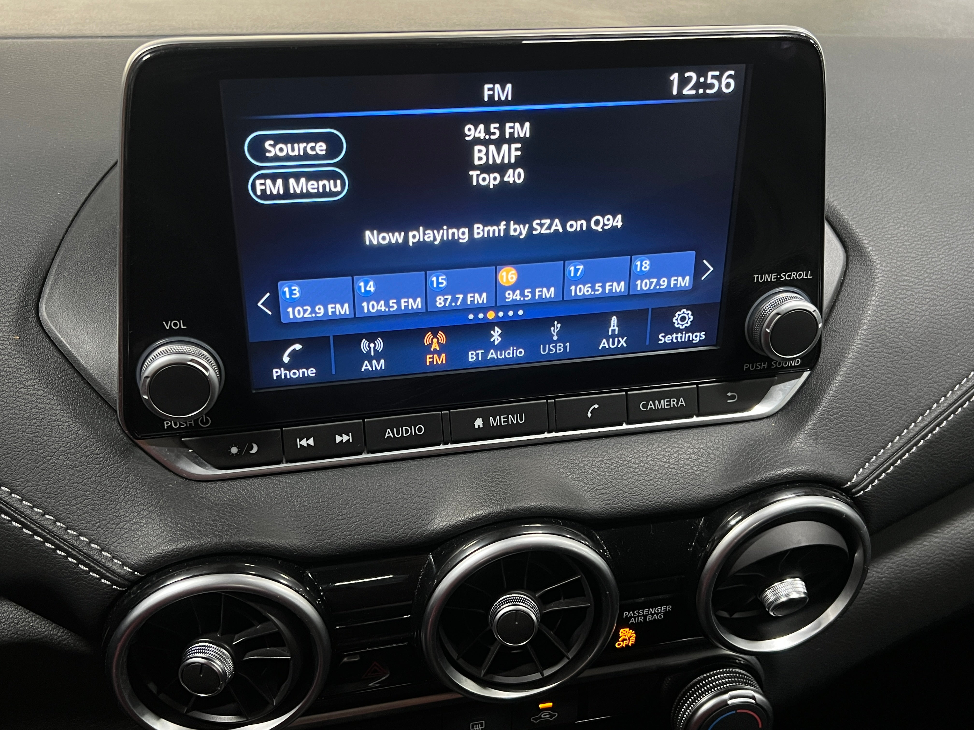 2023 Nissan Sentra SV 3