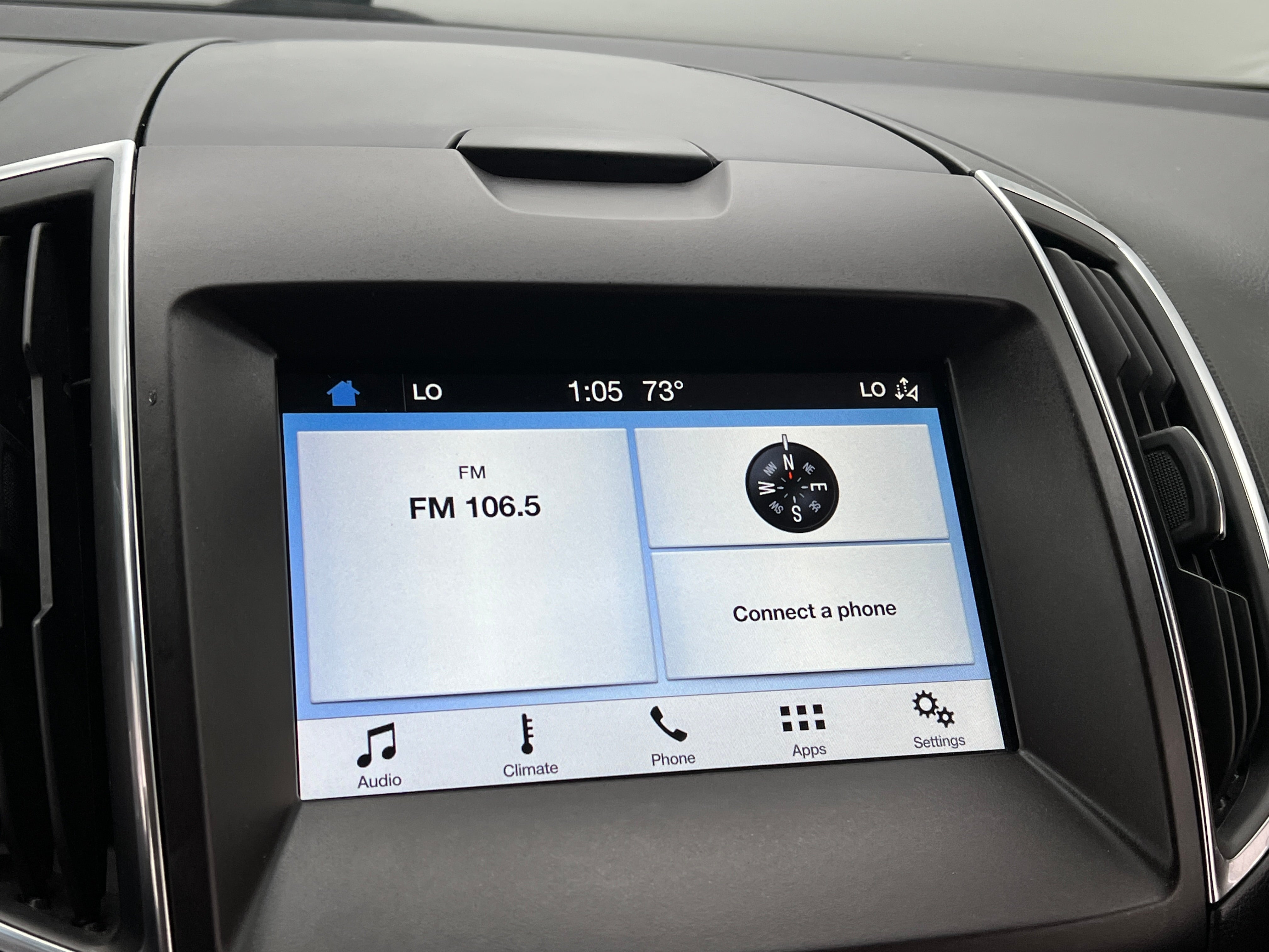 2019 Ford Edge Titanium 3