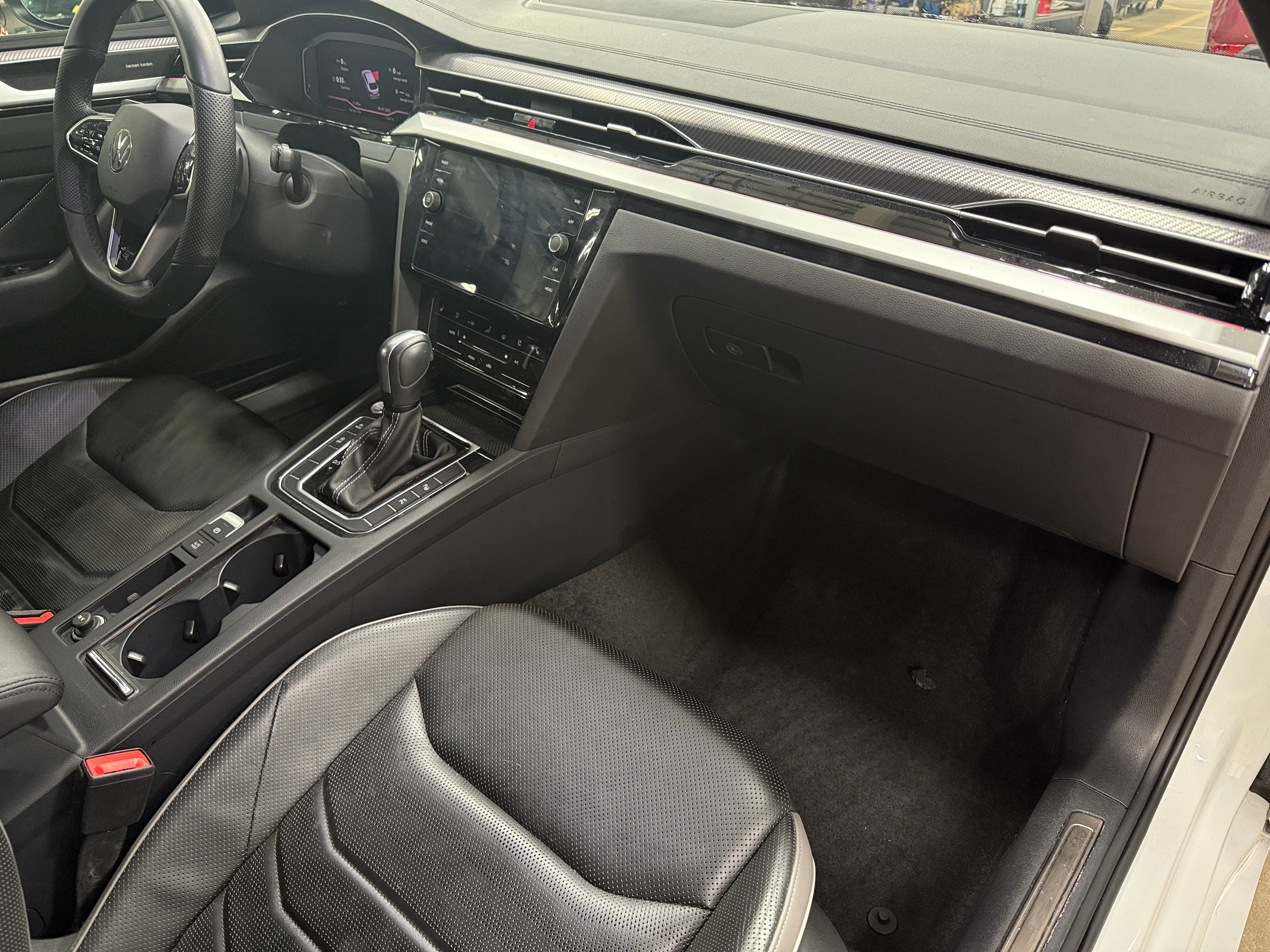 2023 Volkswagen Arteon SEL Premium R-Line 2