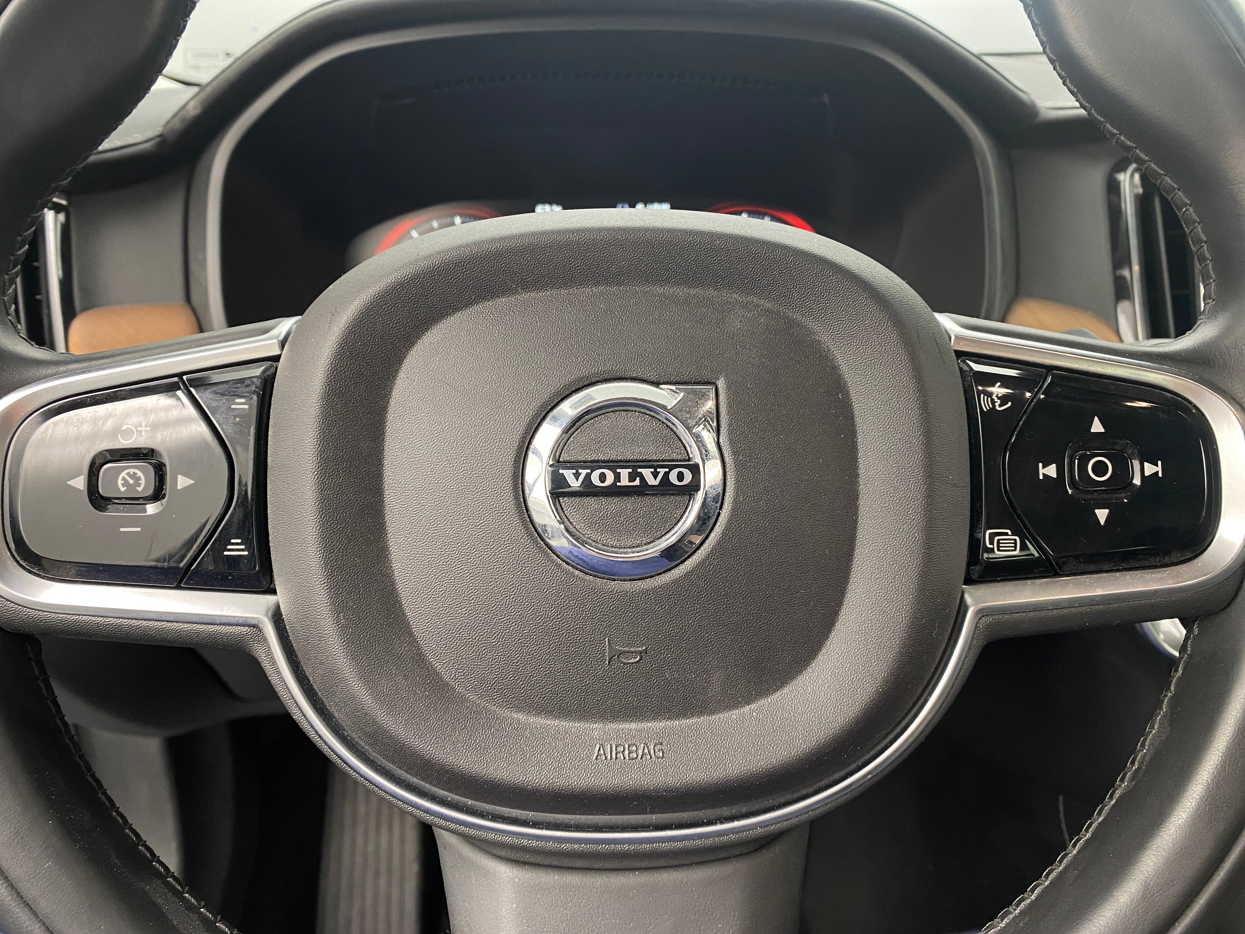 2017 Volvo S90 T6 Inscription 4