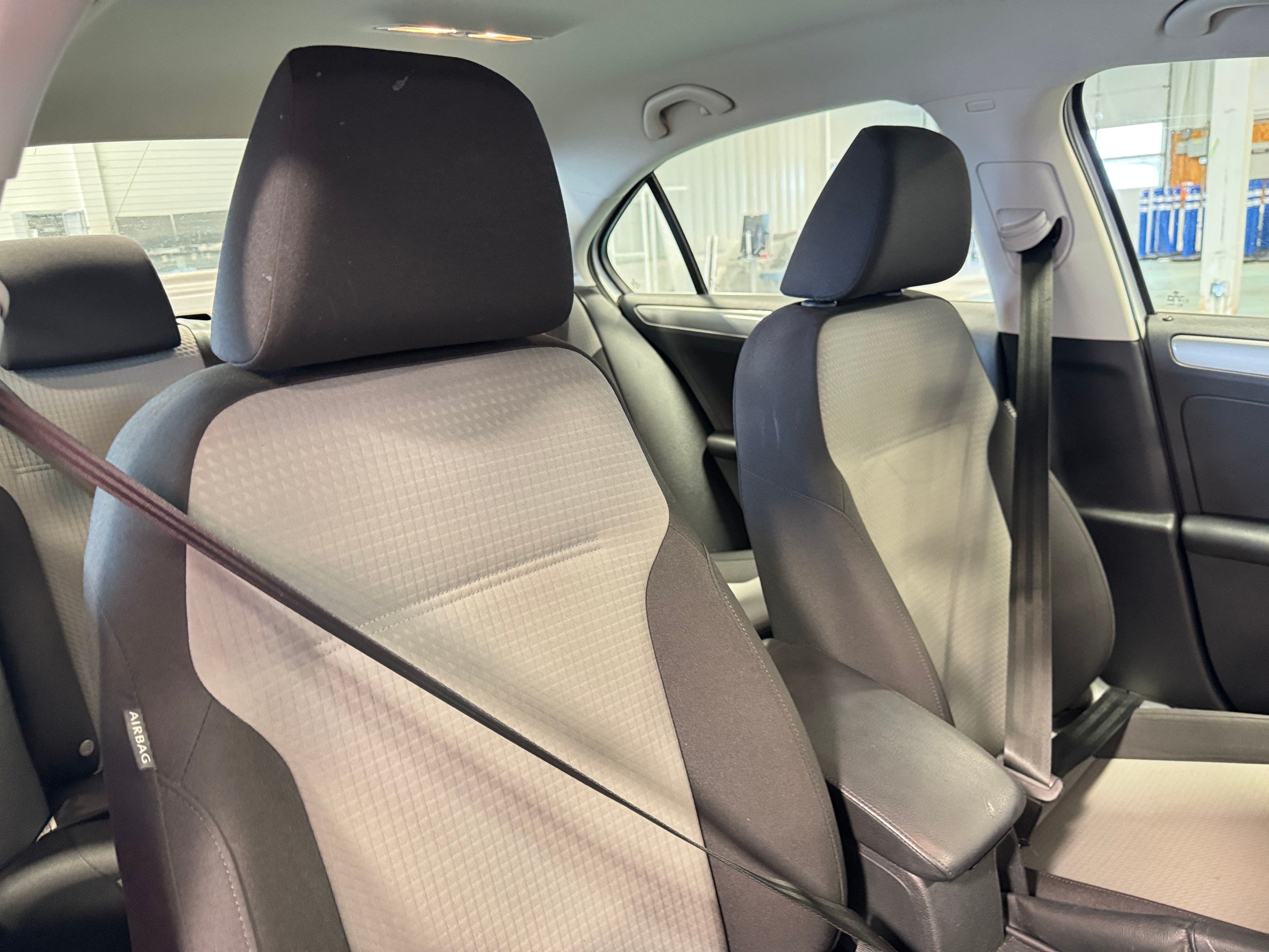 2017 Volkswagen Jetta S 2