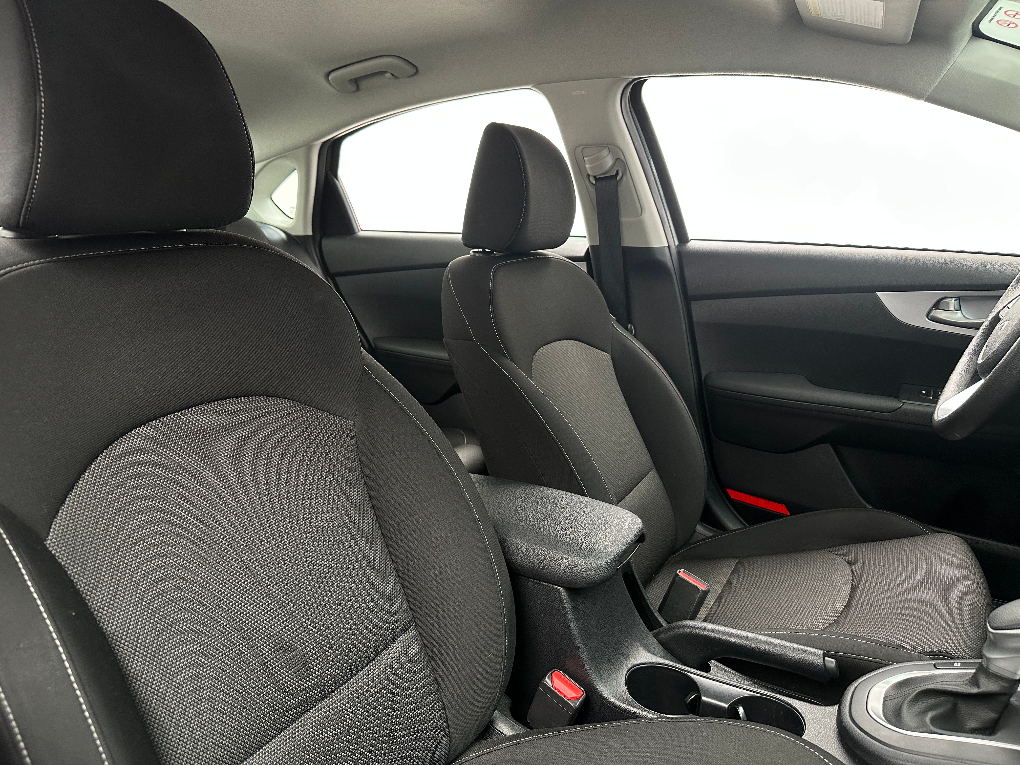 2024 Kia Forte LXS 2
