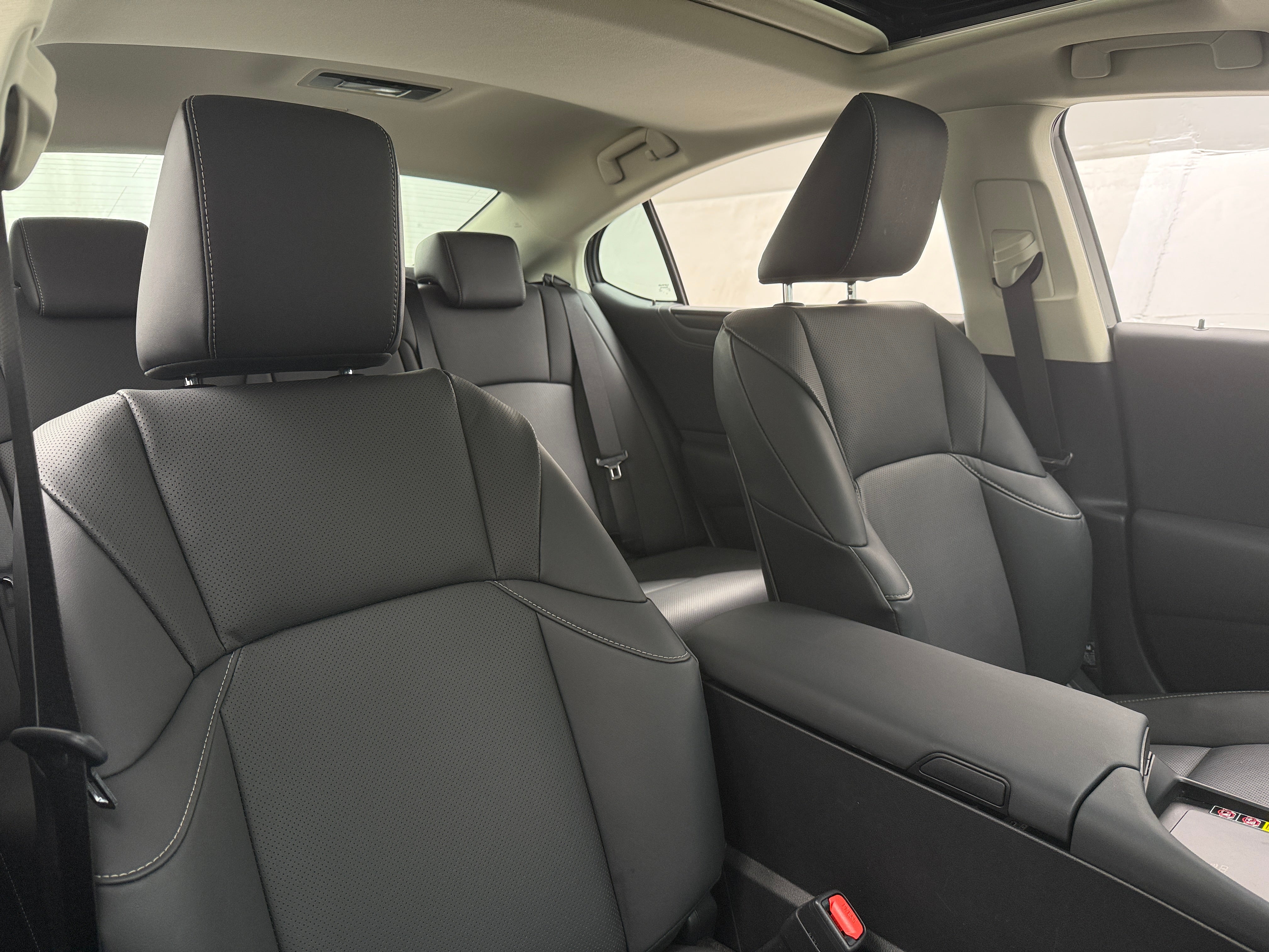 2024 Lexus ES 250 2