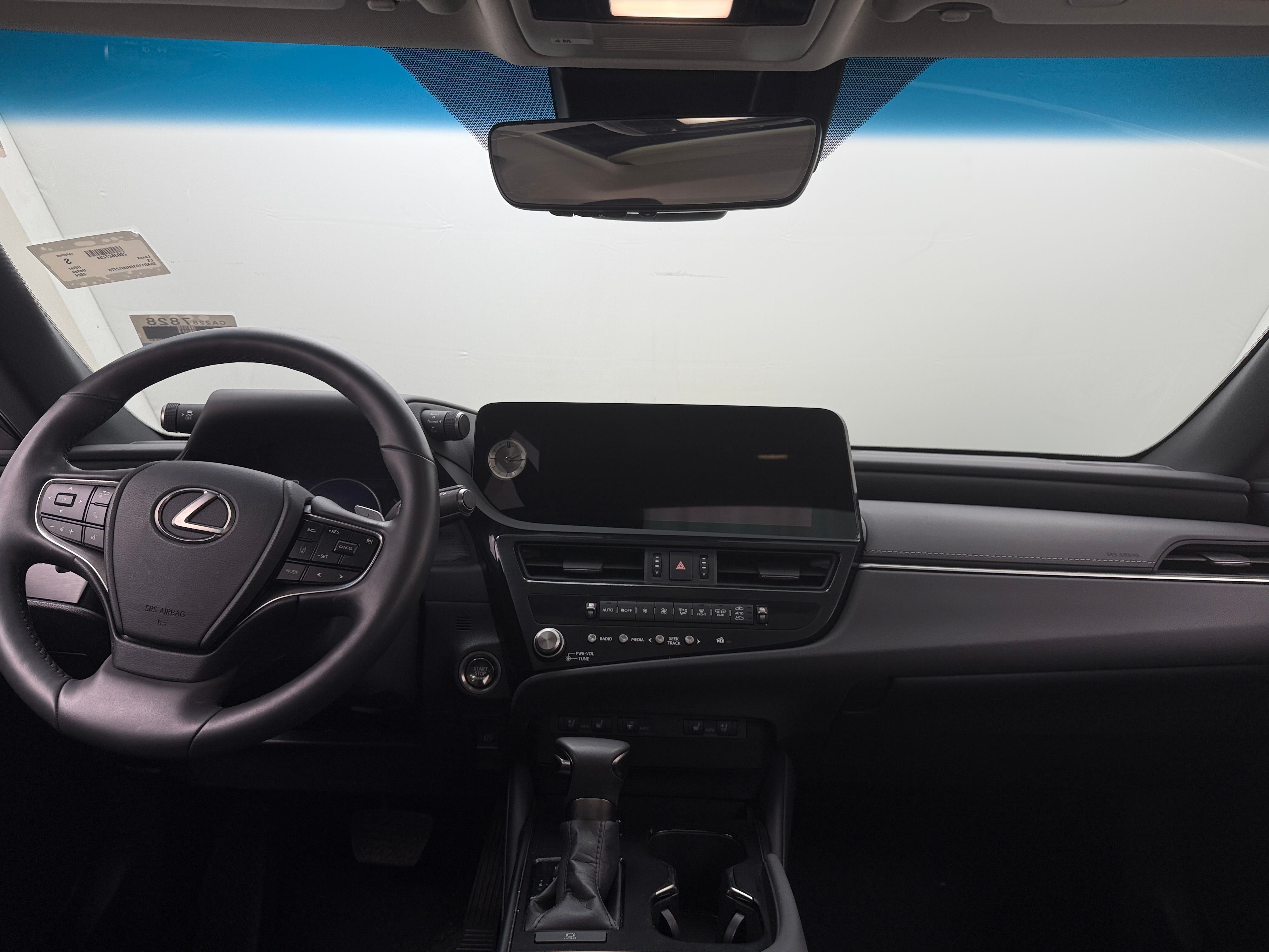 2024 Lexus ES 250 3