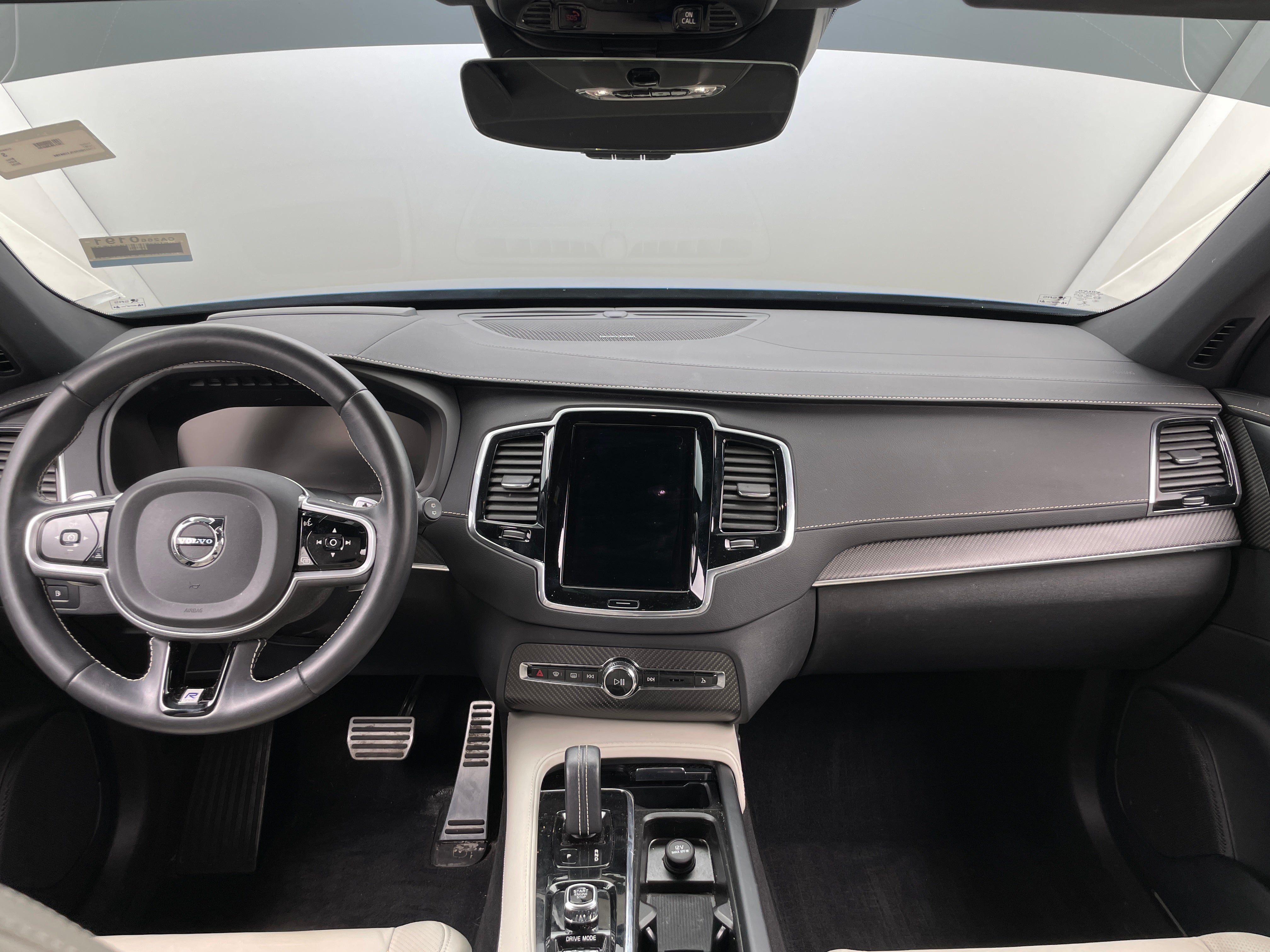 2020 Volvo XC90 T8 R-Design 2