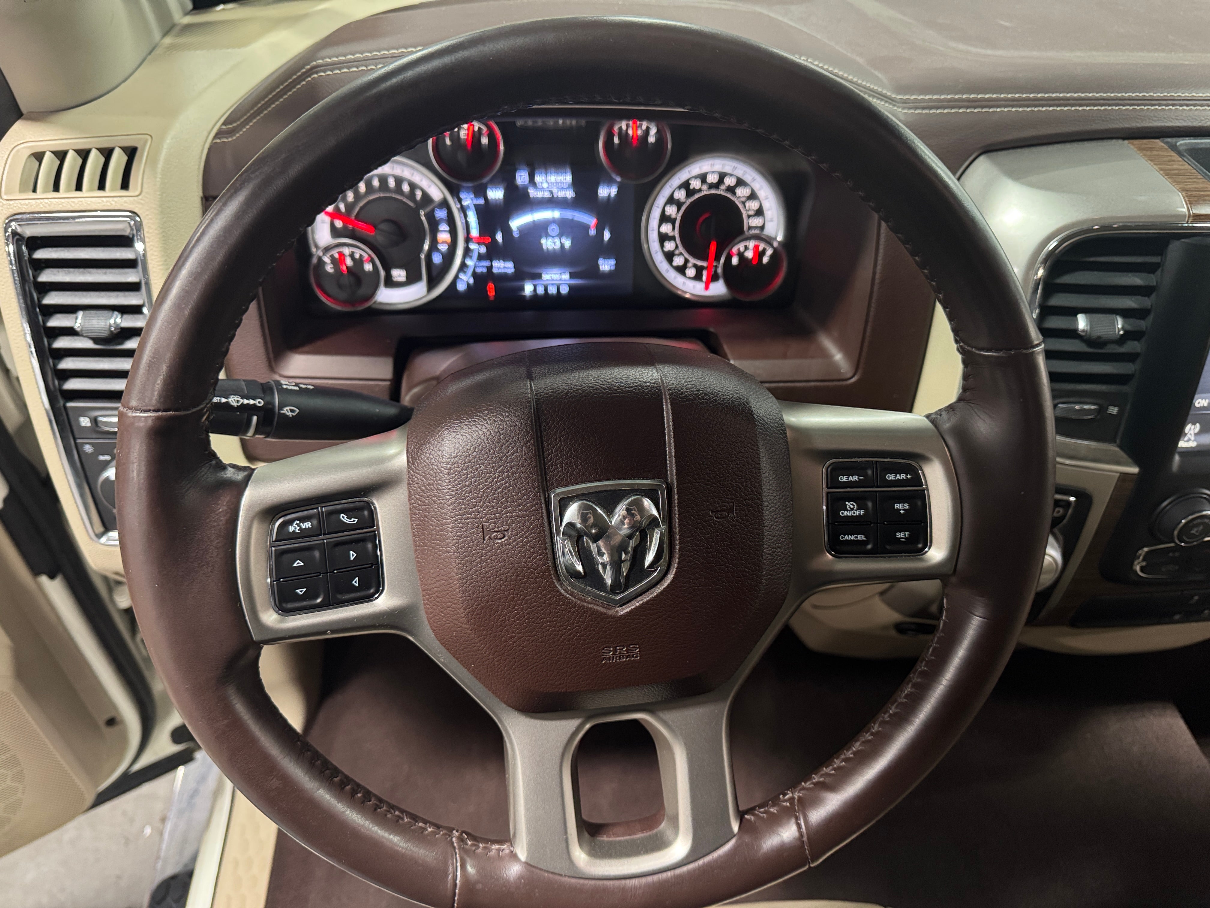 2017 RAM 1500 Laramie 4
