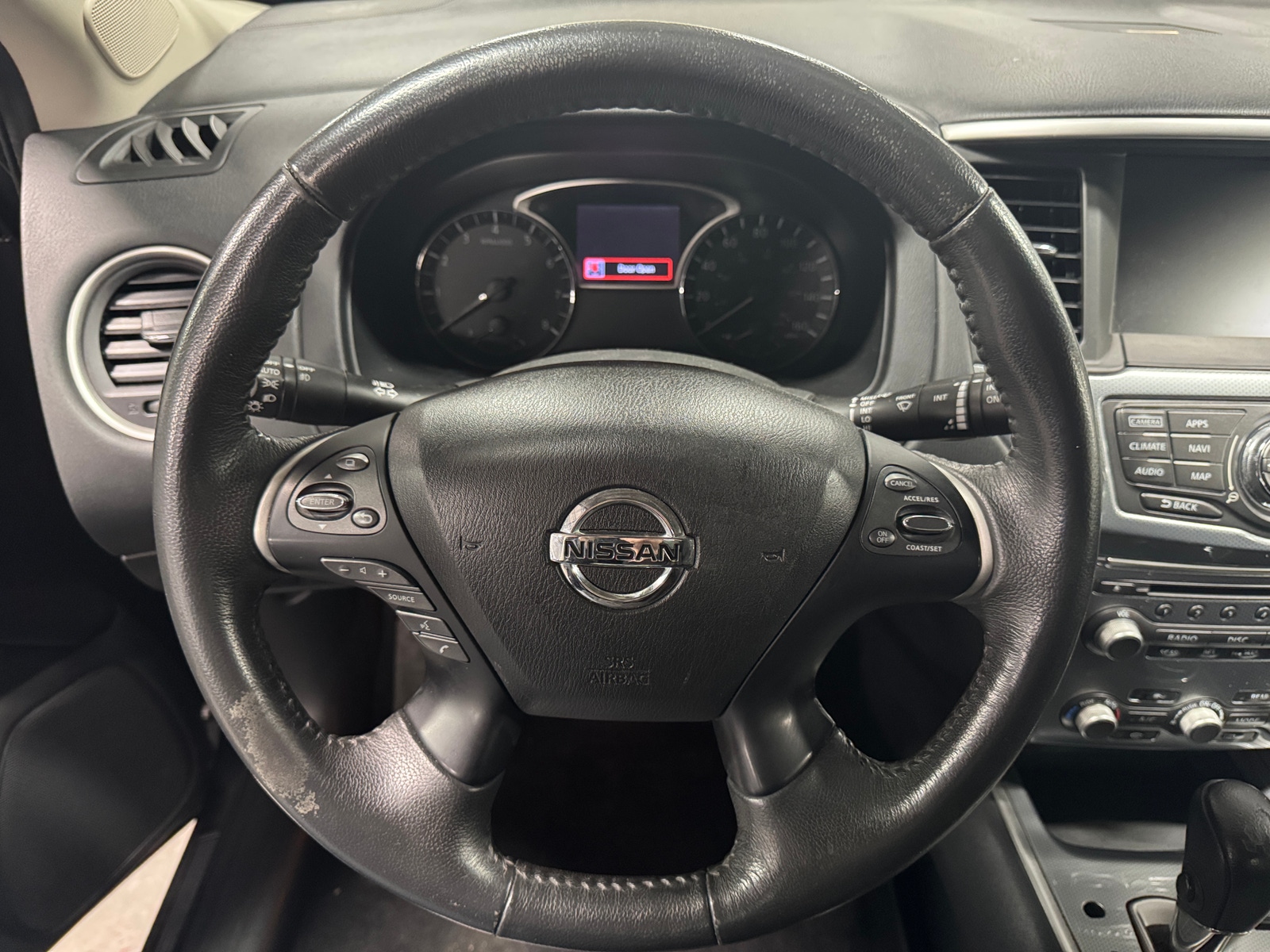 Thumbnail: 2017 Nissan Pathfinder - 4