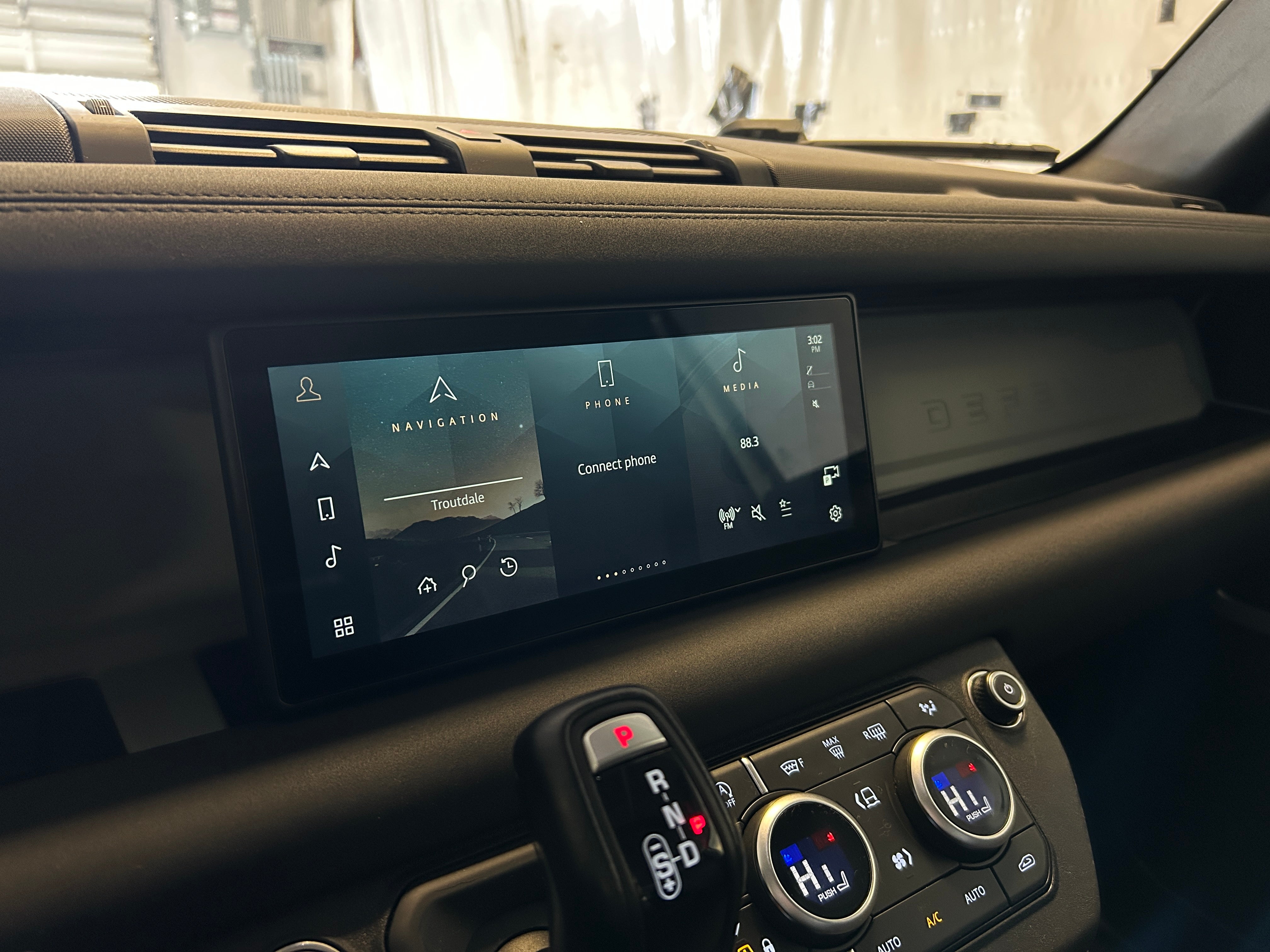 2021 Land Rover Defender First Edition 3