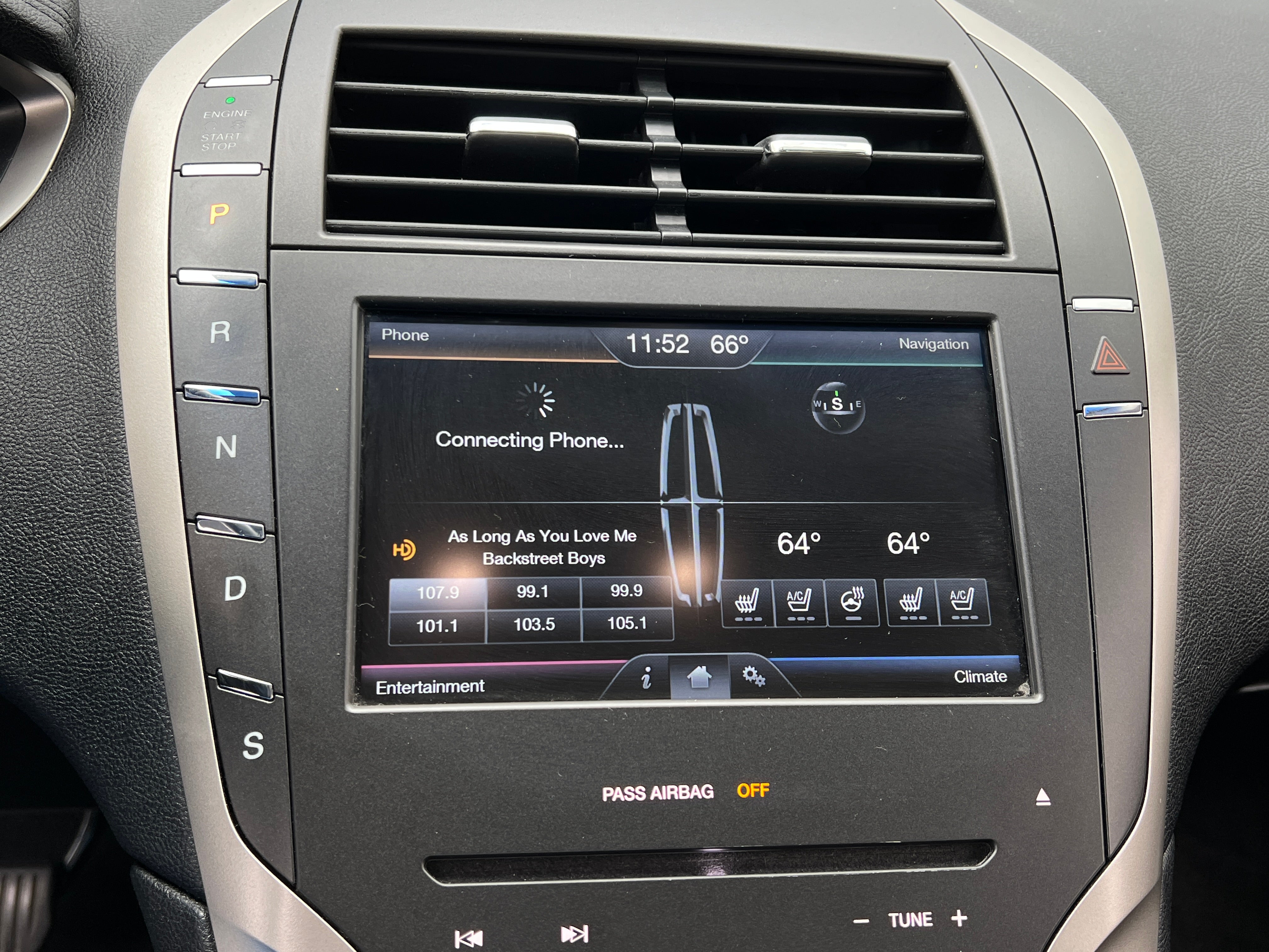 2016 Lincoln MKZ Base 3