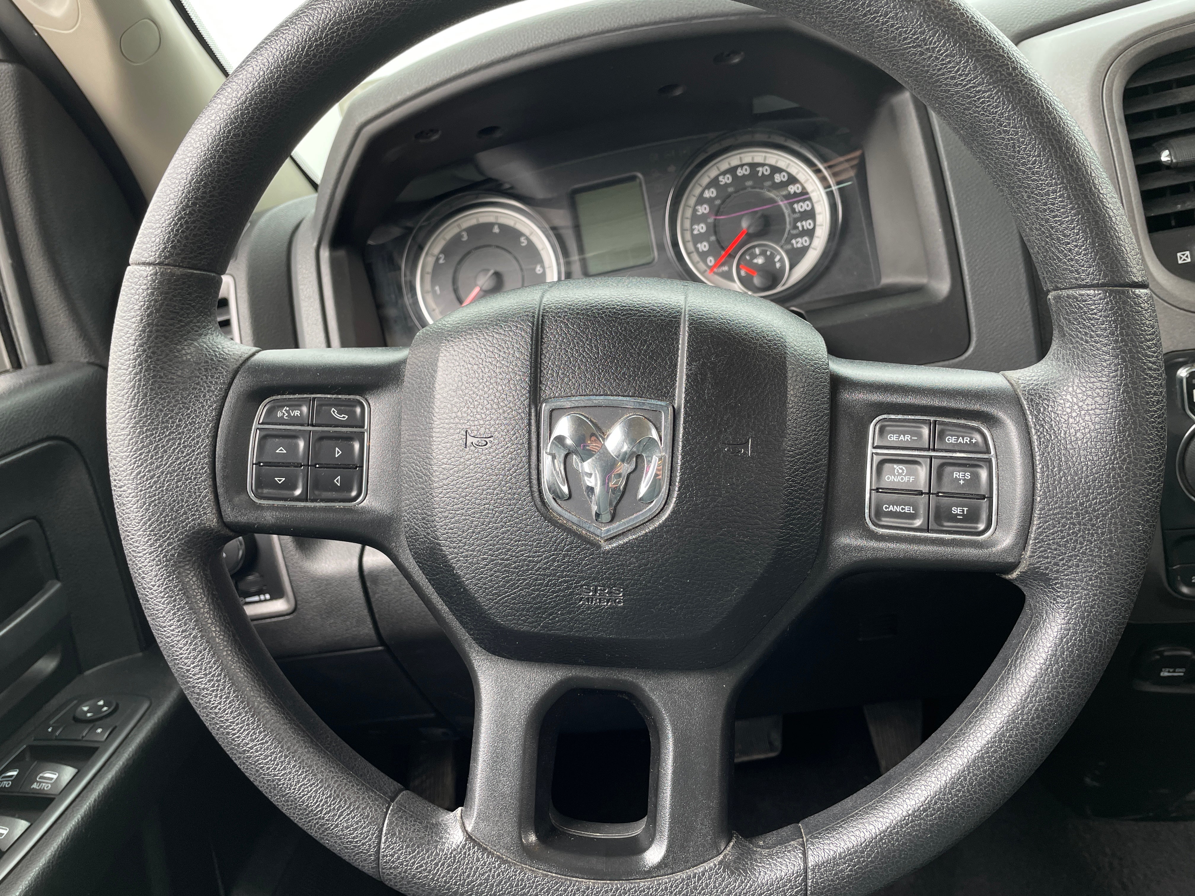 2019 RAM 1500 Classic Express 5