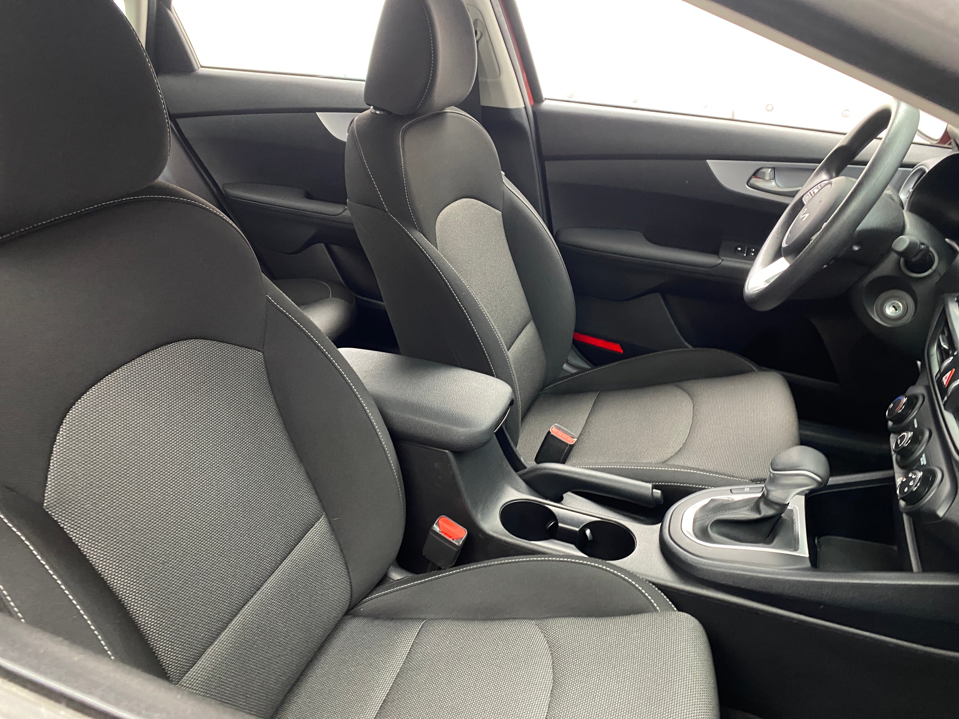 2024 Kia Forte LXS 2