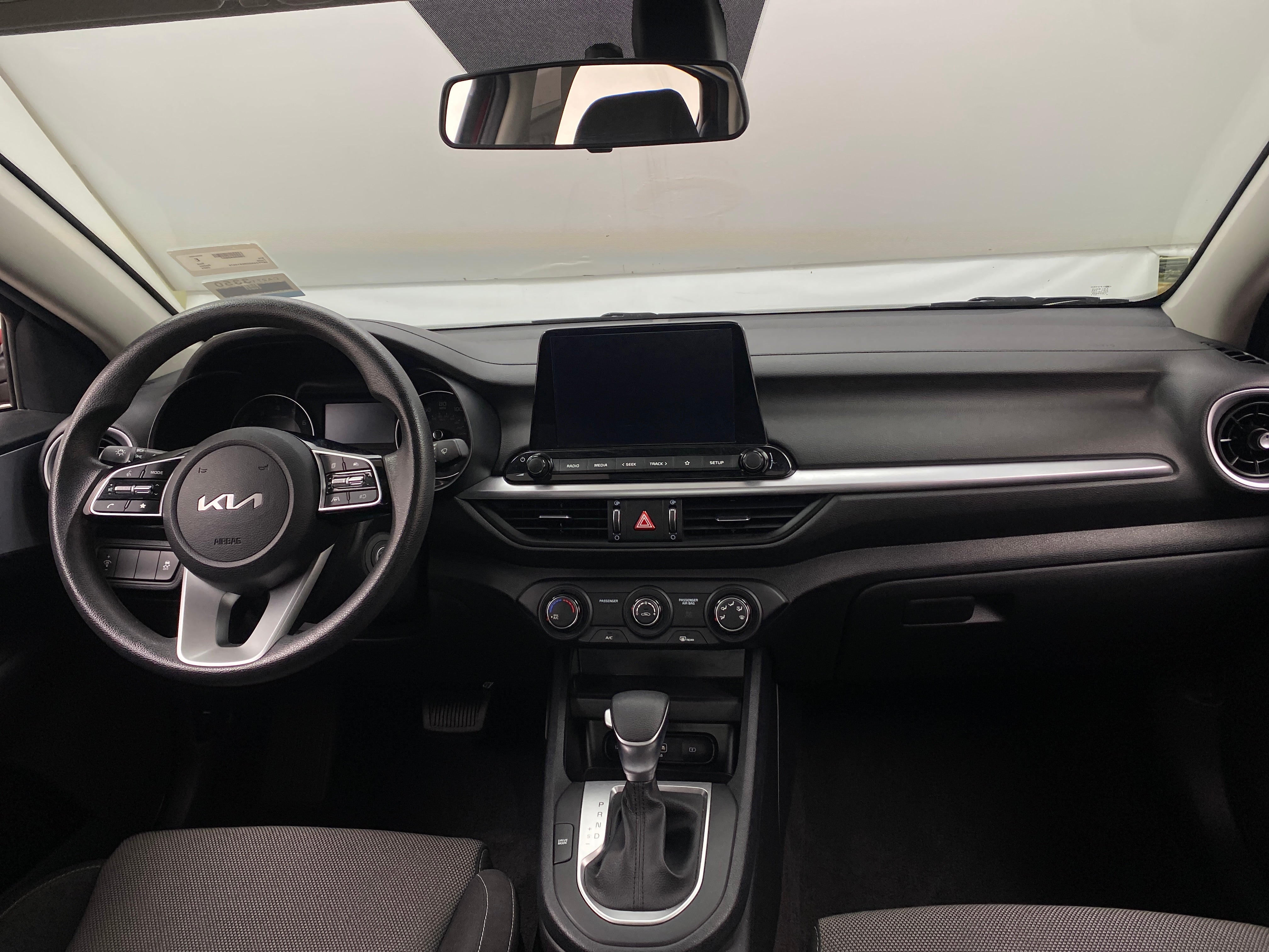 2024 Kia Forte LXS 3