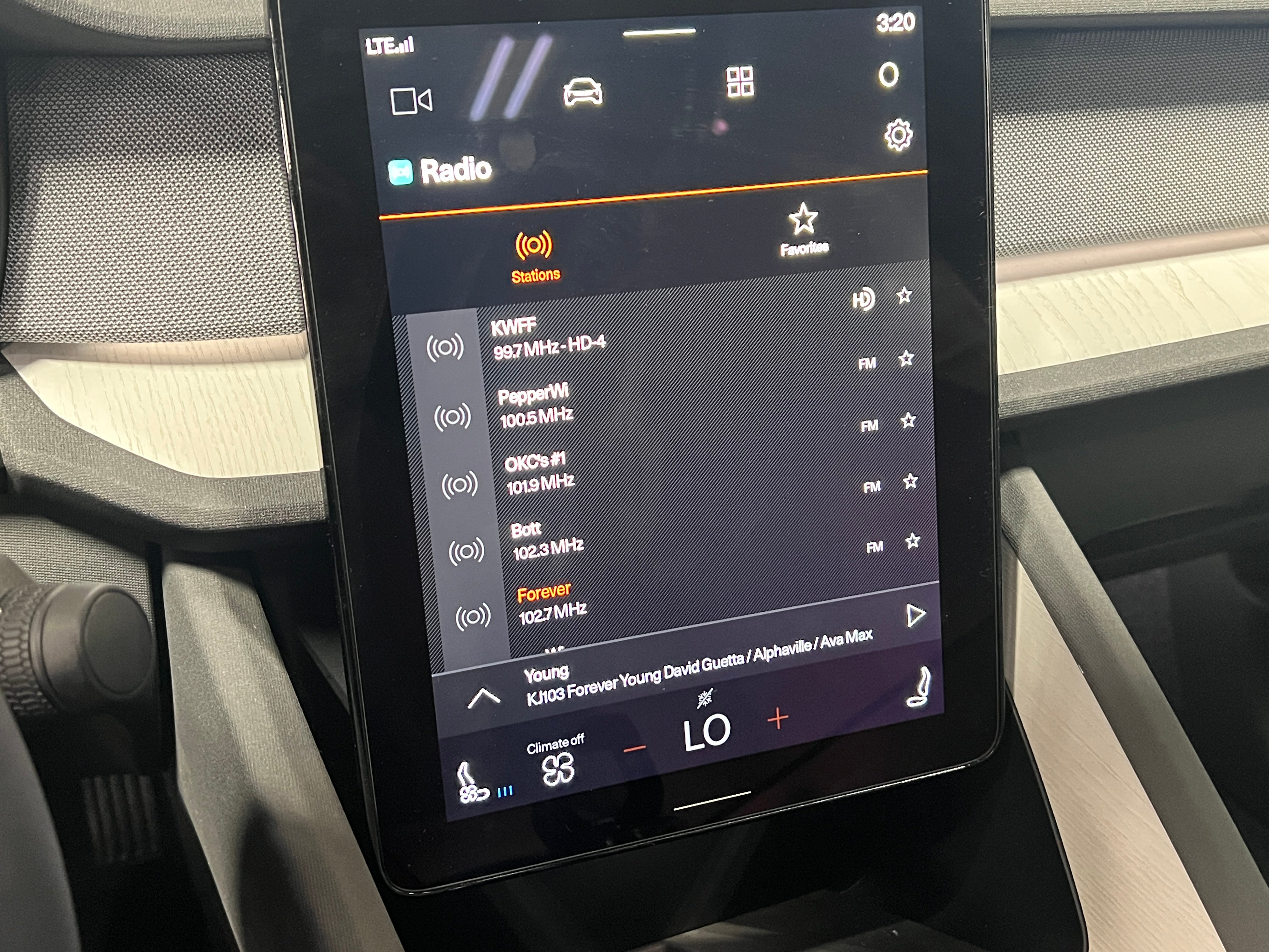 2023 Polestar 2 Long Range Dual Motor 3