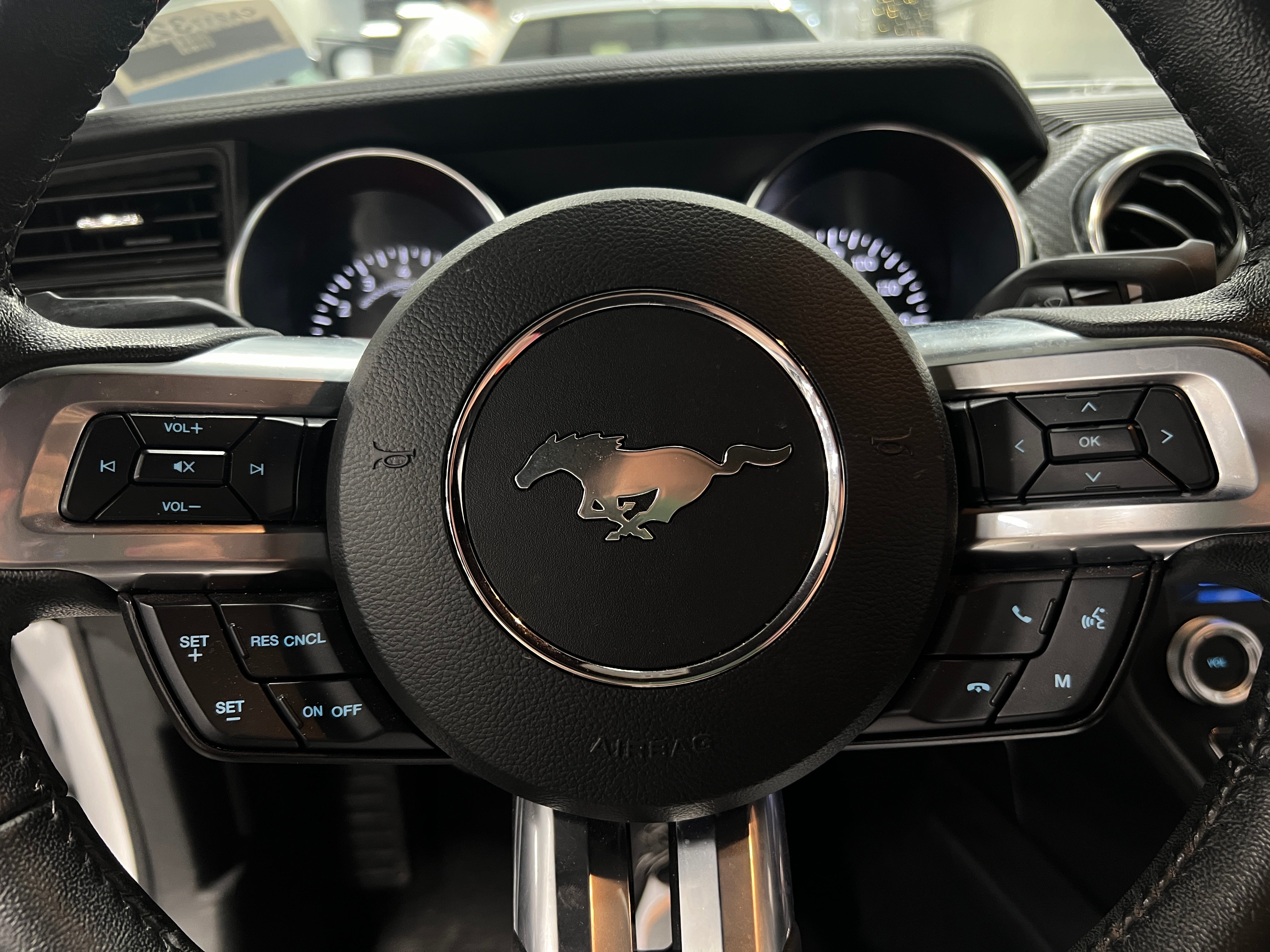 2023 Ford Mustang  4