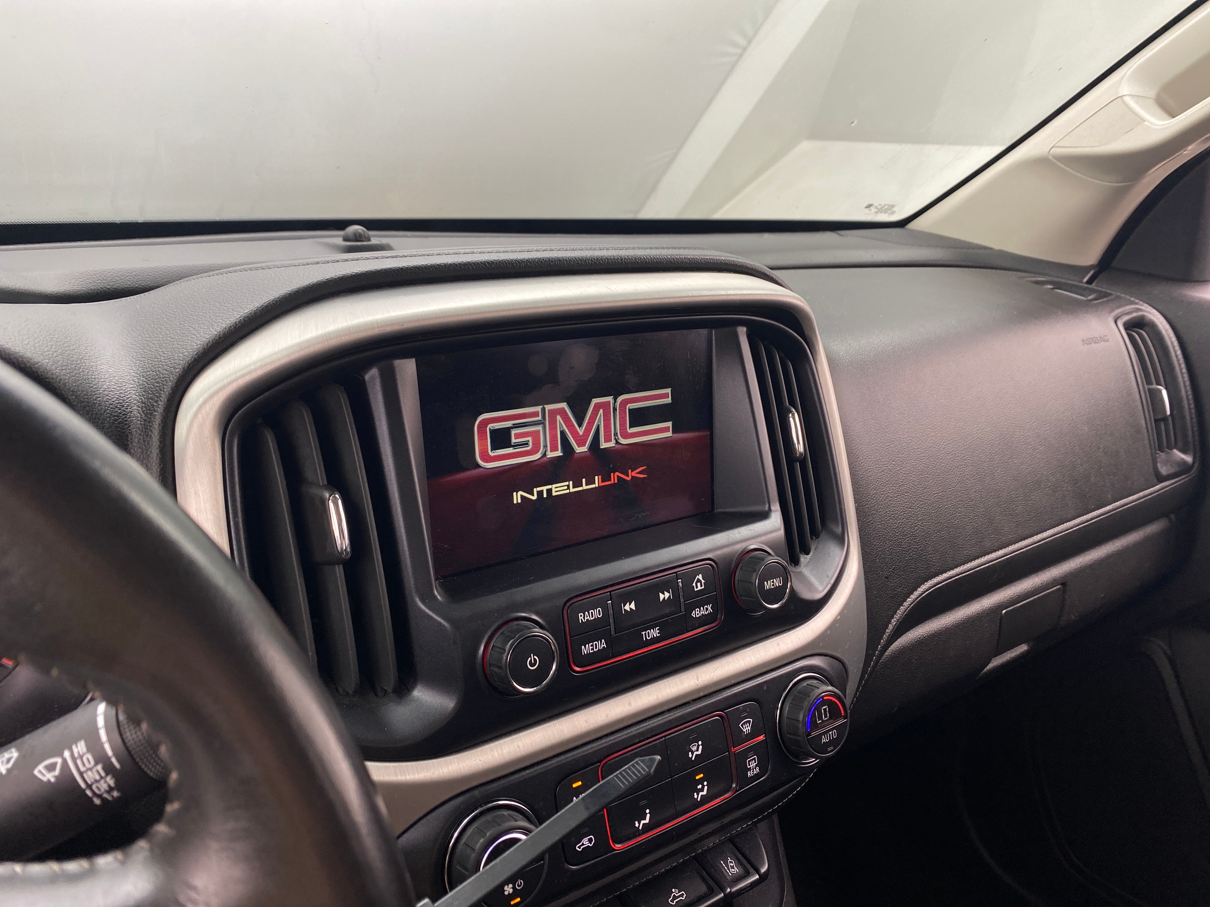 2015 GMC Canyon SLE 4