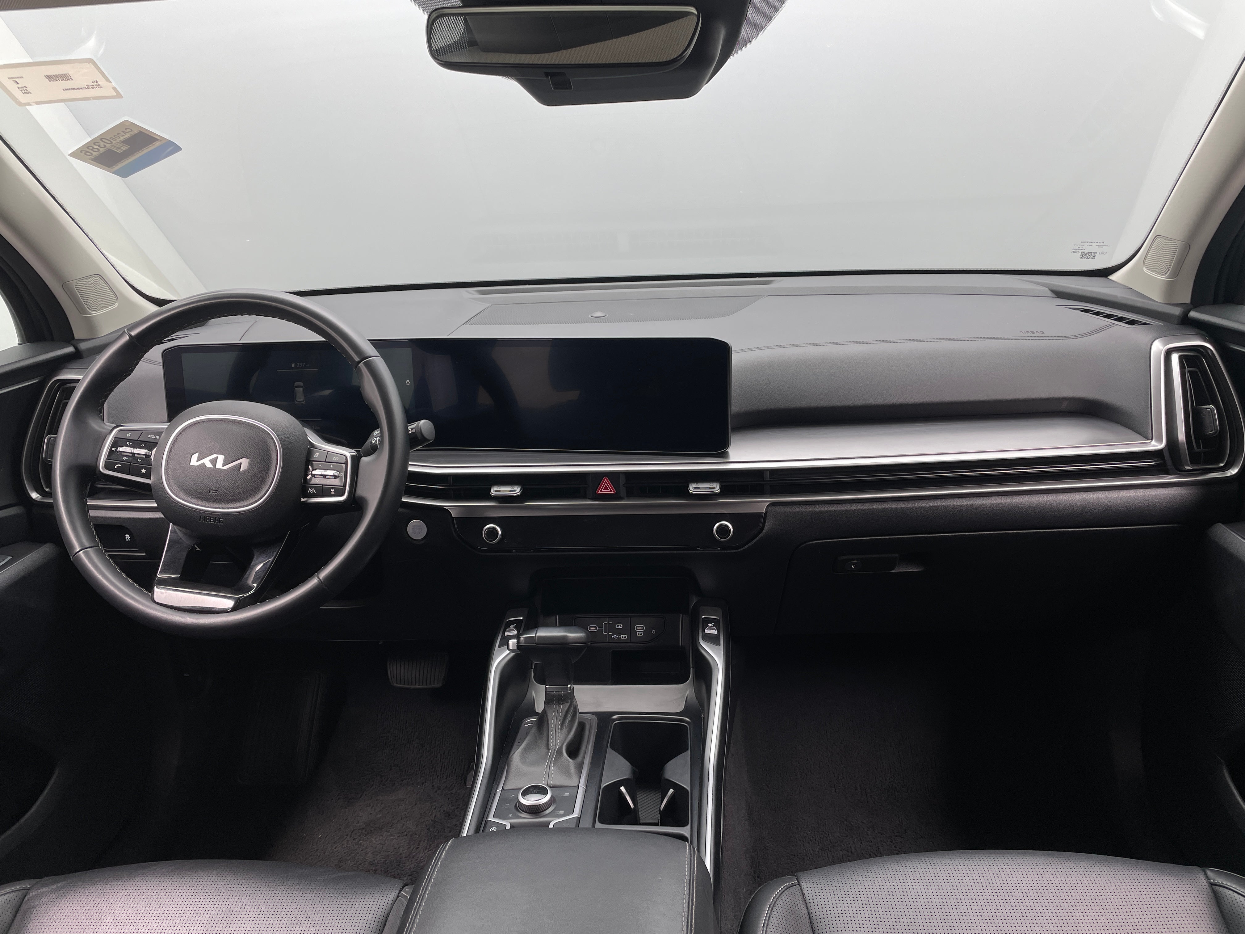 2024 Kia Sorento S 2