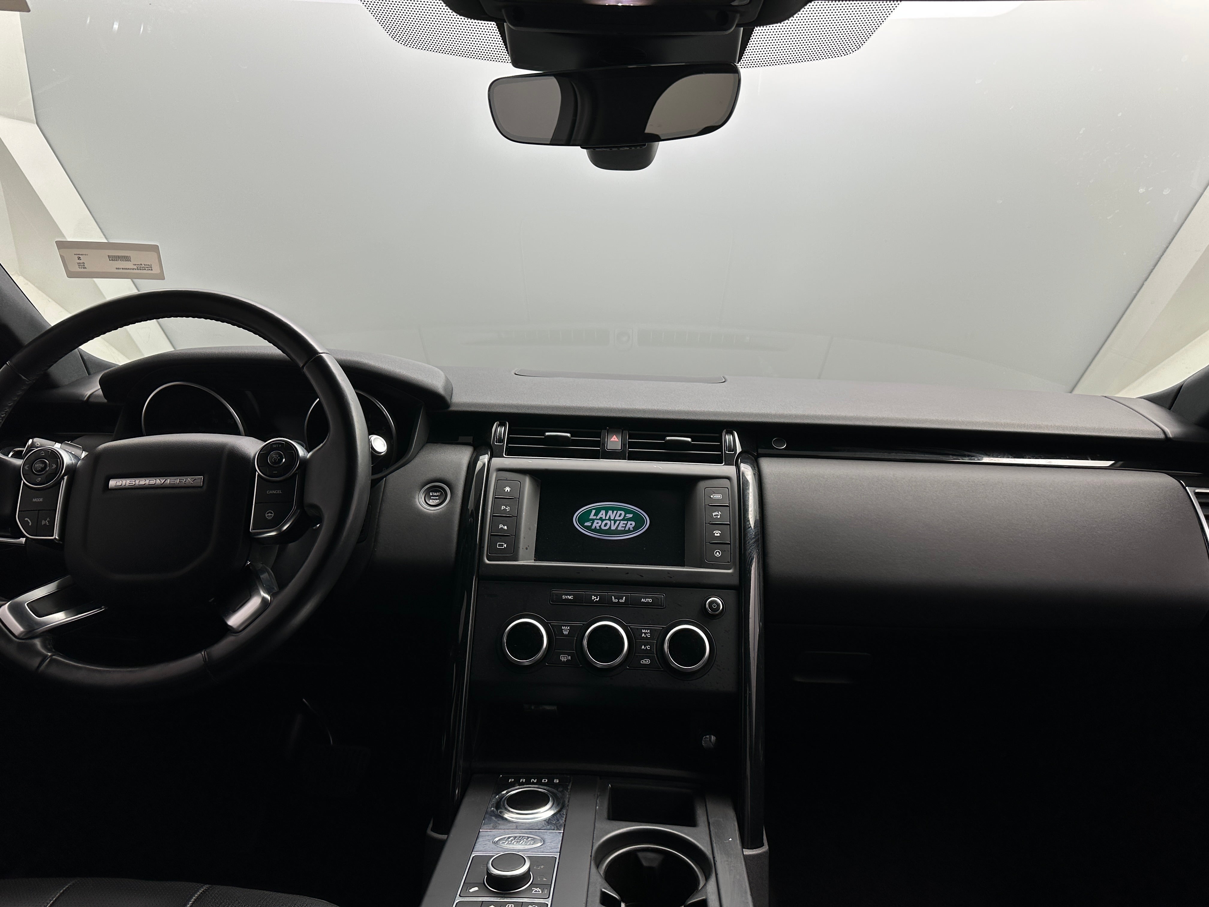 2017 Land Rover Discovery SE 2