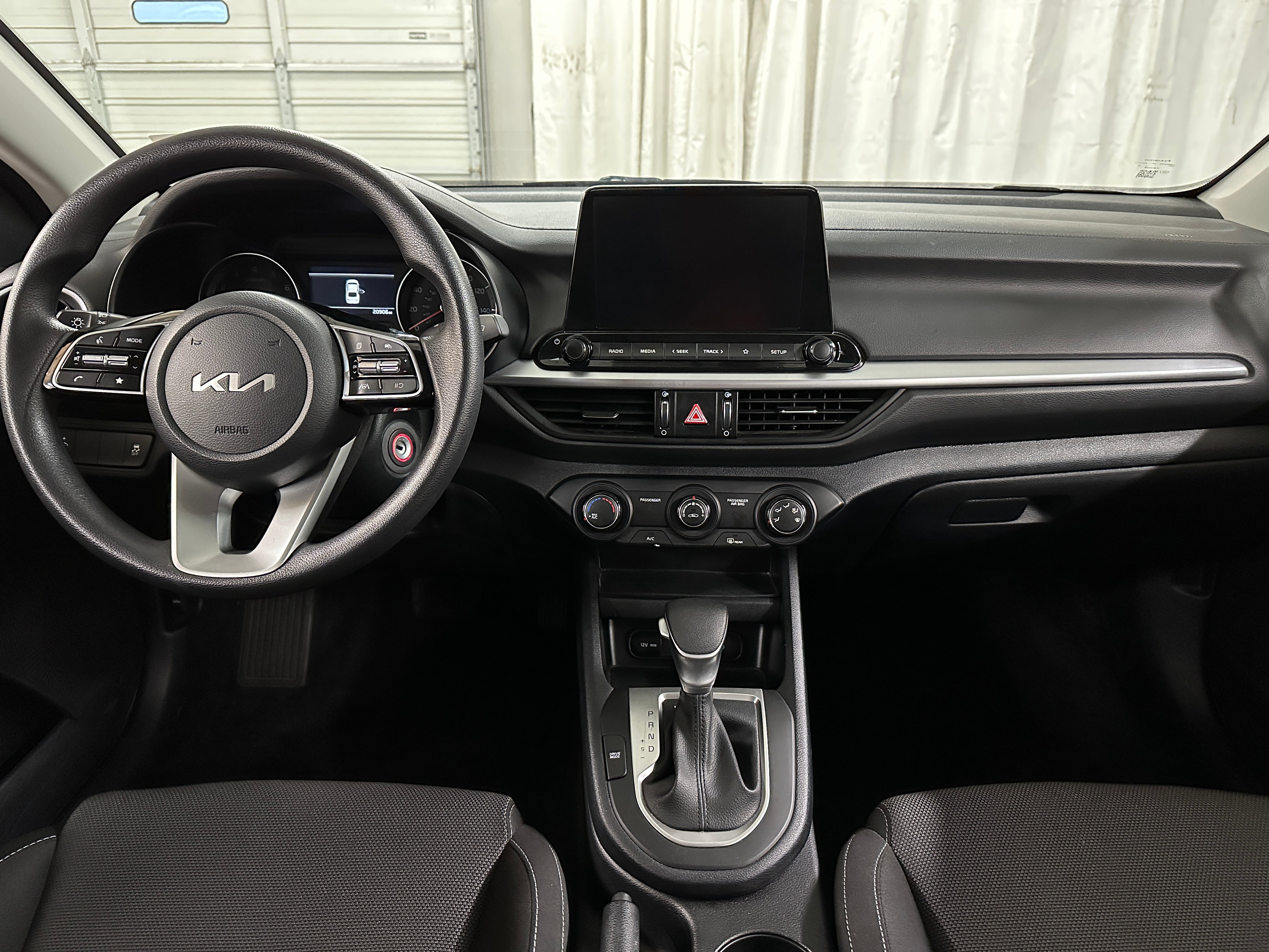 2024 Kia Forte LXS 3