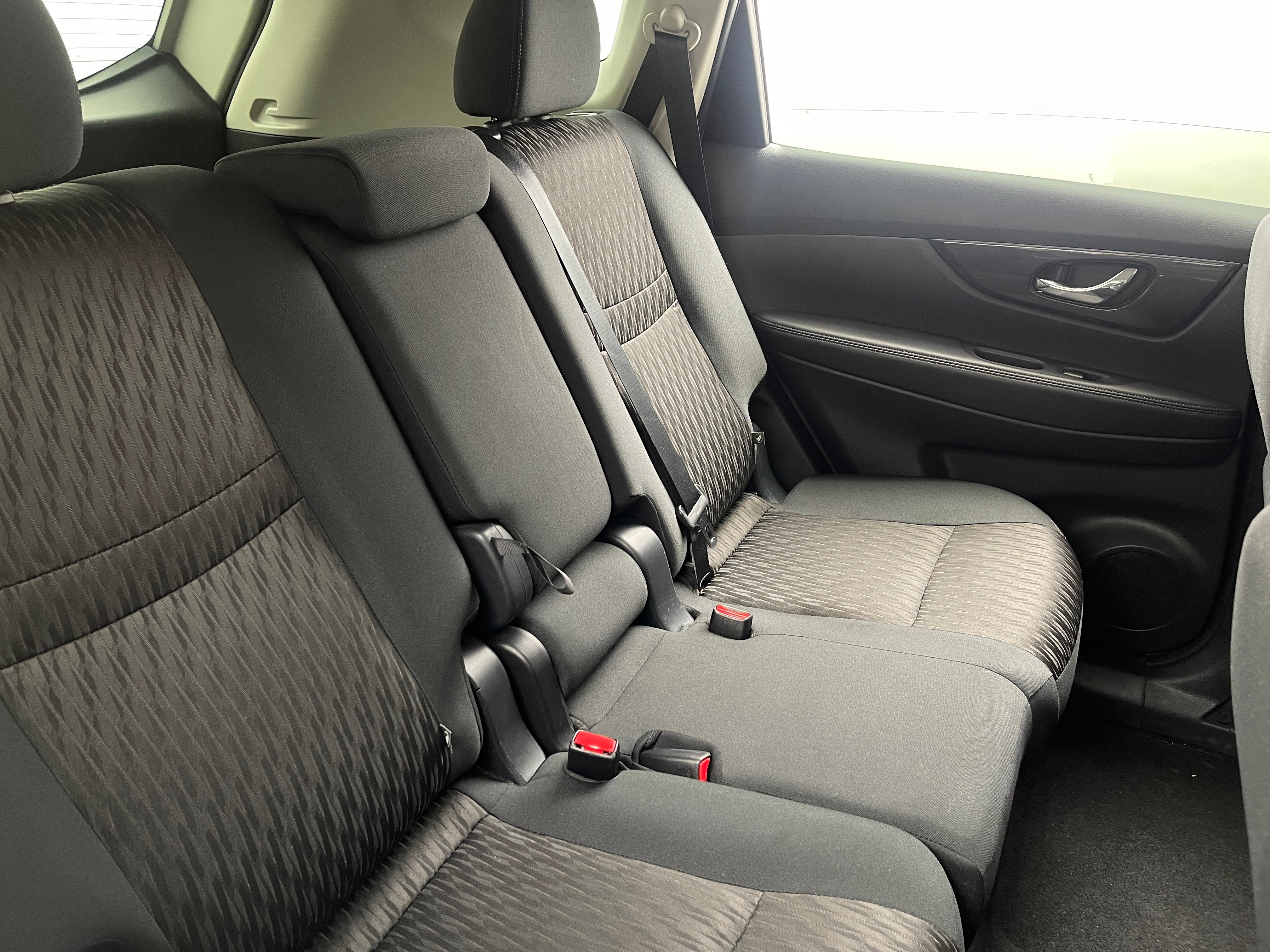 2018 Nissan Rogue SV 6
