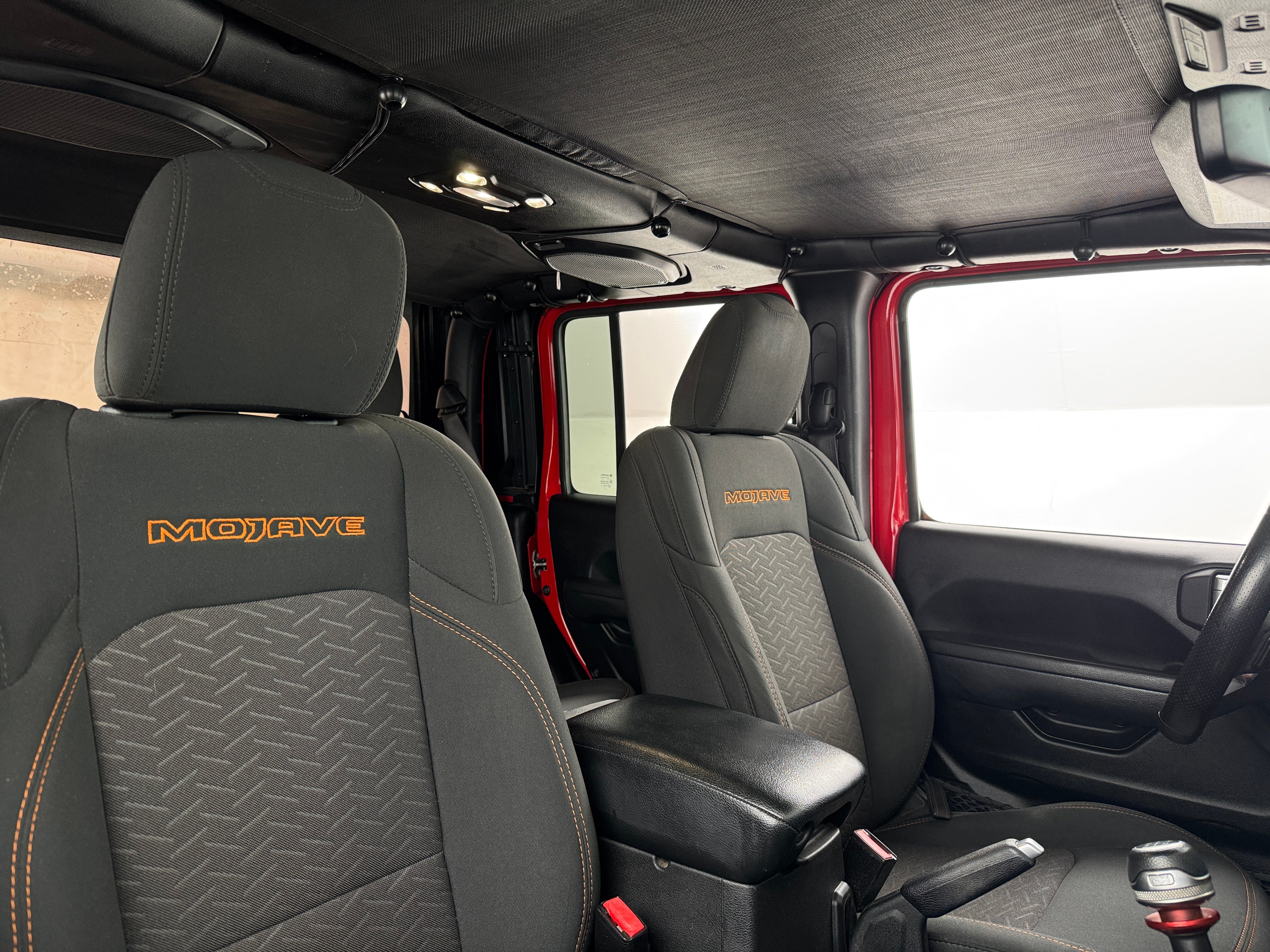 2022 Jeep Gladiator Mojave 2