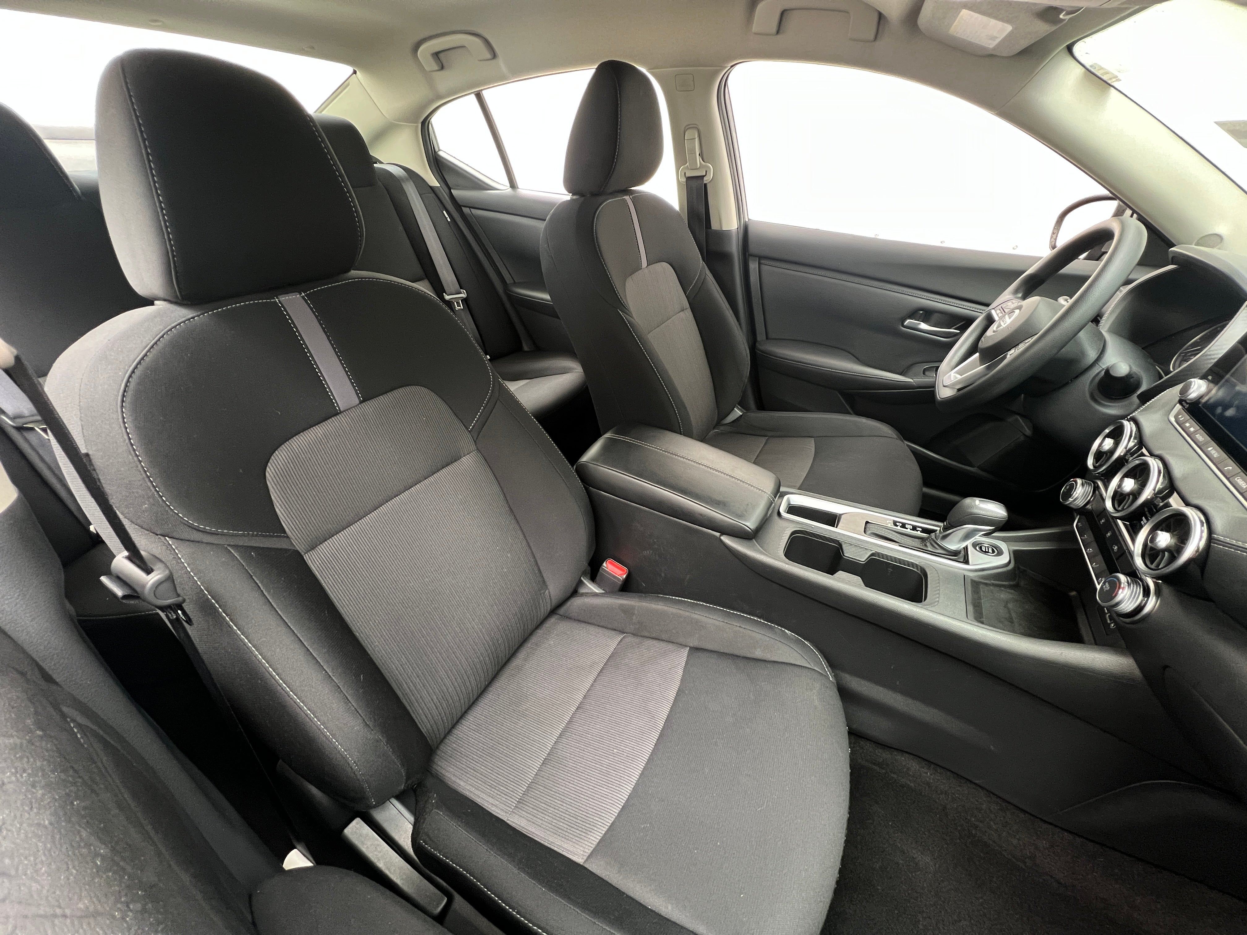 2023 Nissan Sentra SV 2