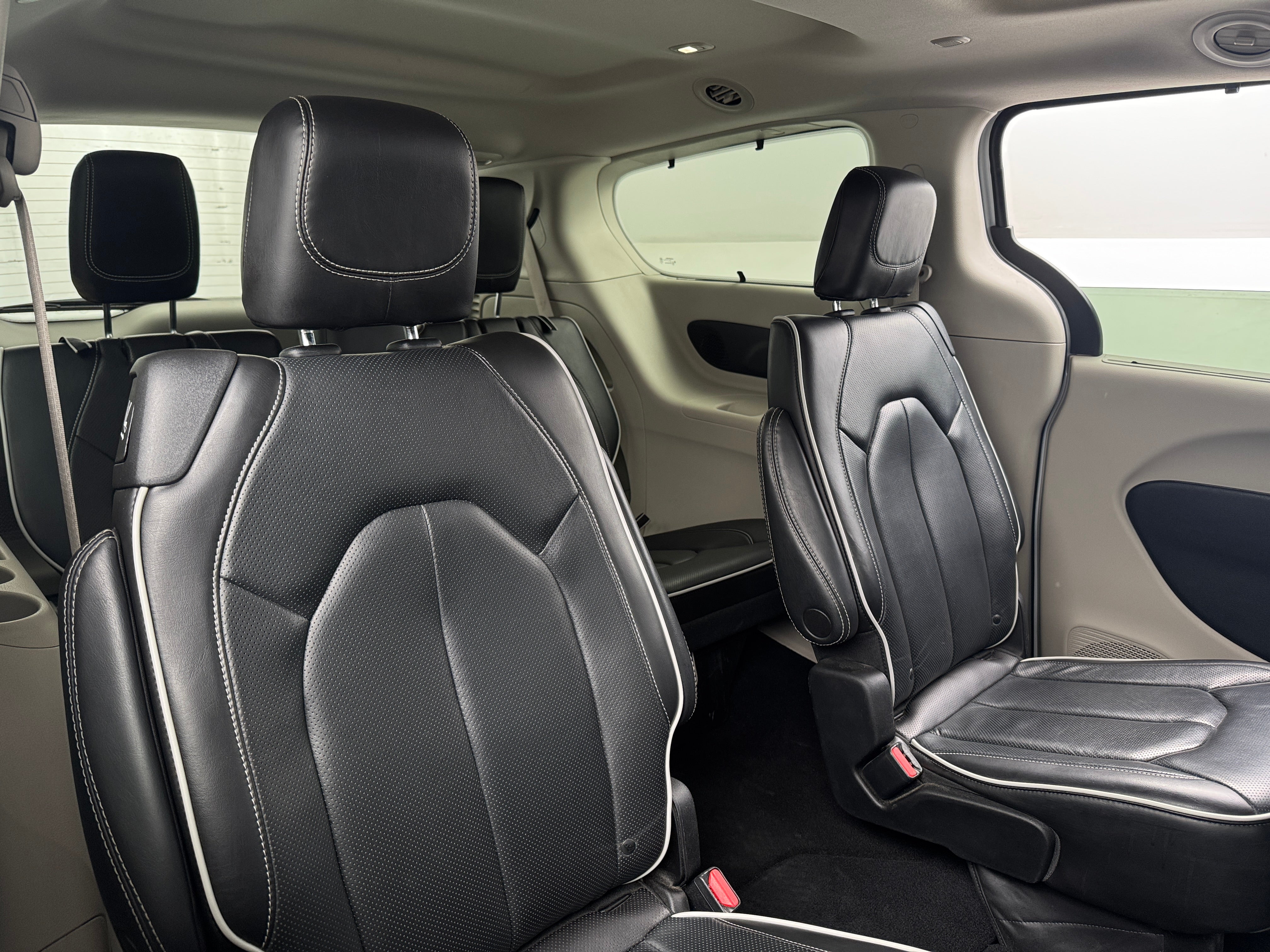 2023 Chrysler Pacifica Limited 5