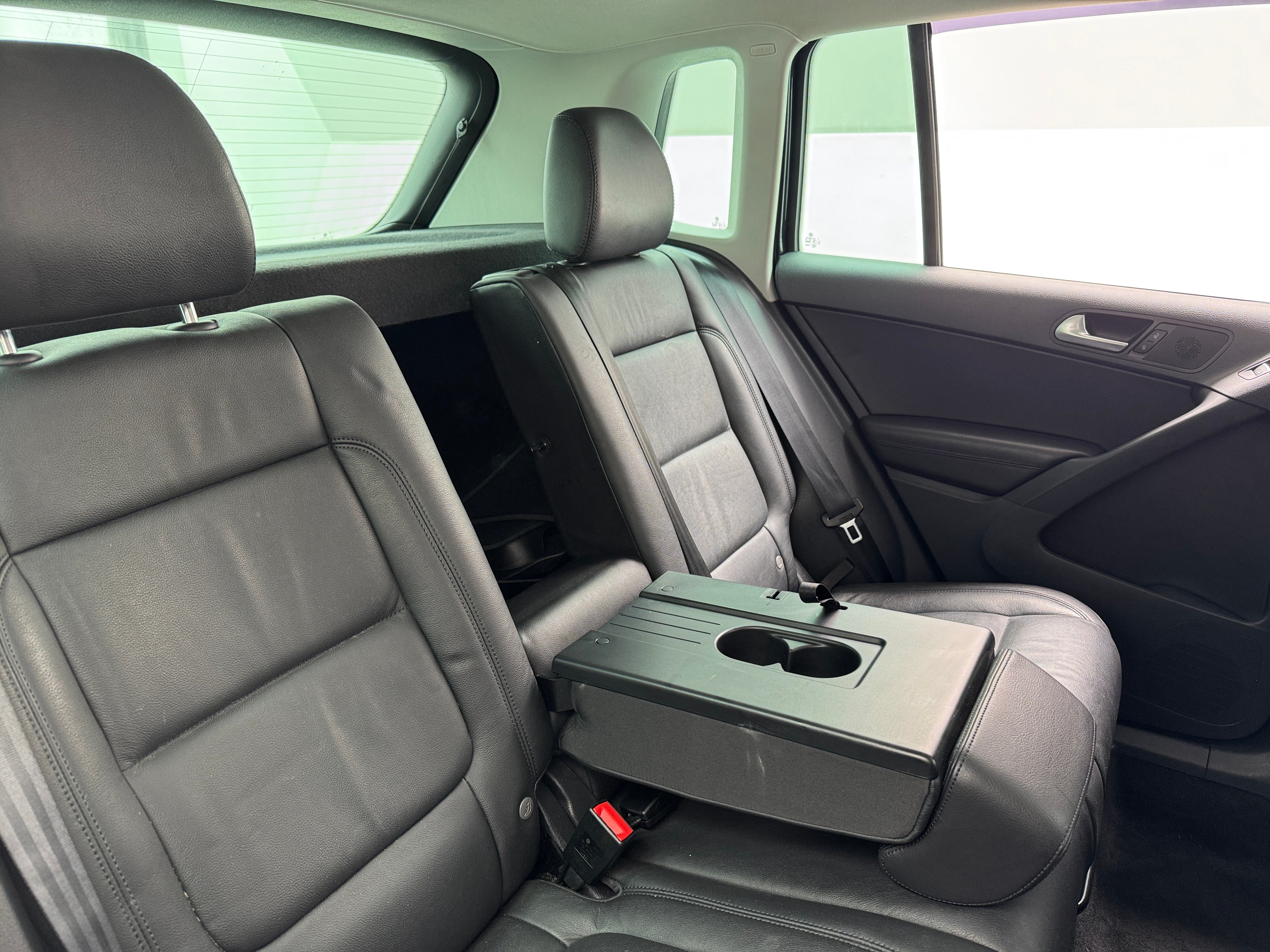 2017 Volkswagen Tiguan Sport 6